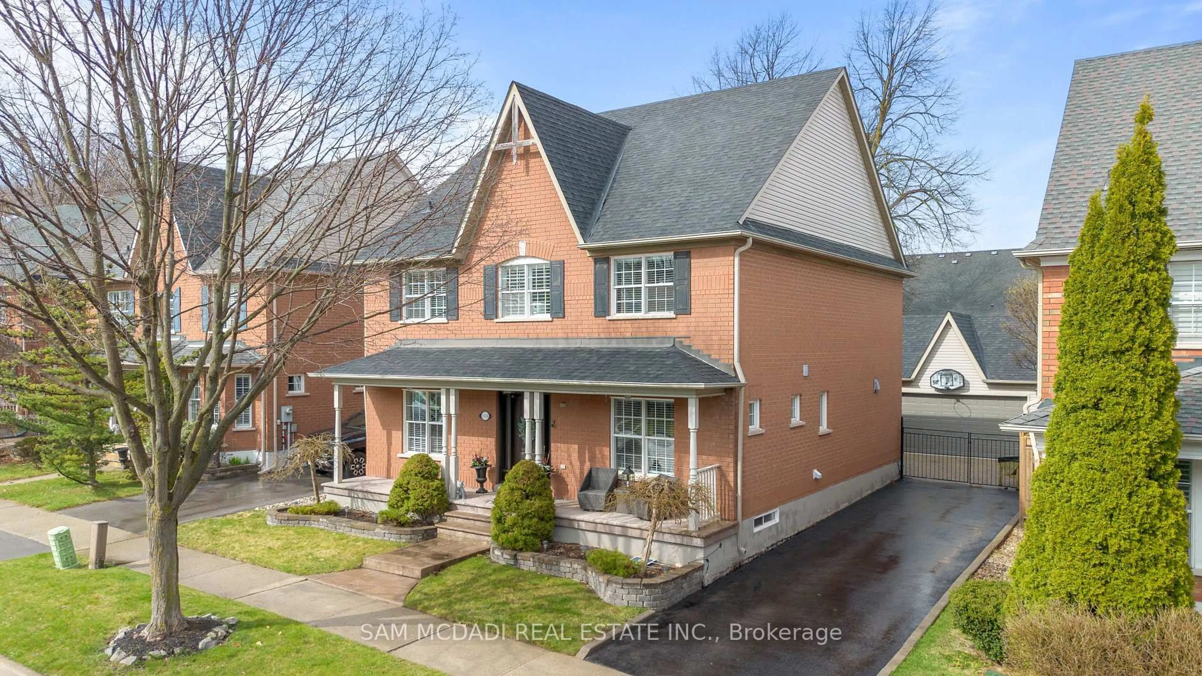 Home with brick exterior material, street for 7174 Upton Cres, Mississauga Ontario L5N 7L6