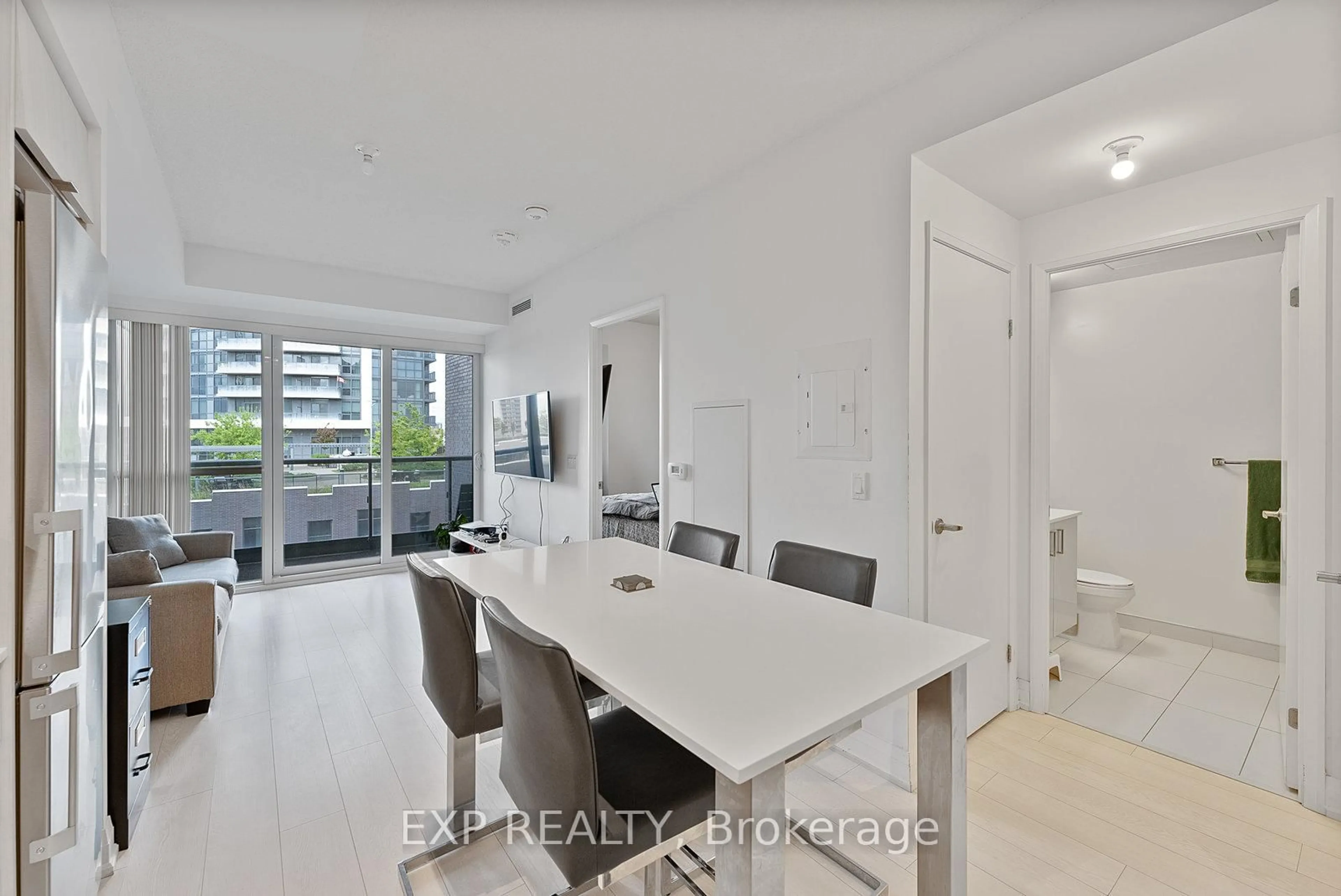 Unknown for 26 Gibbs Rd #630, Toronto Ontario M9B 0E3