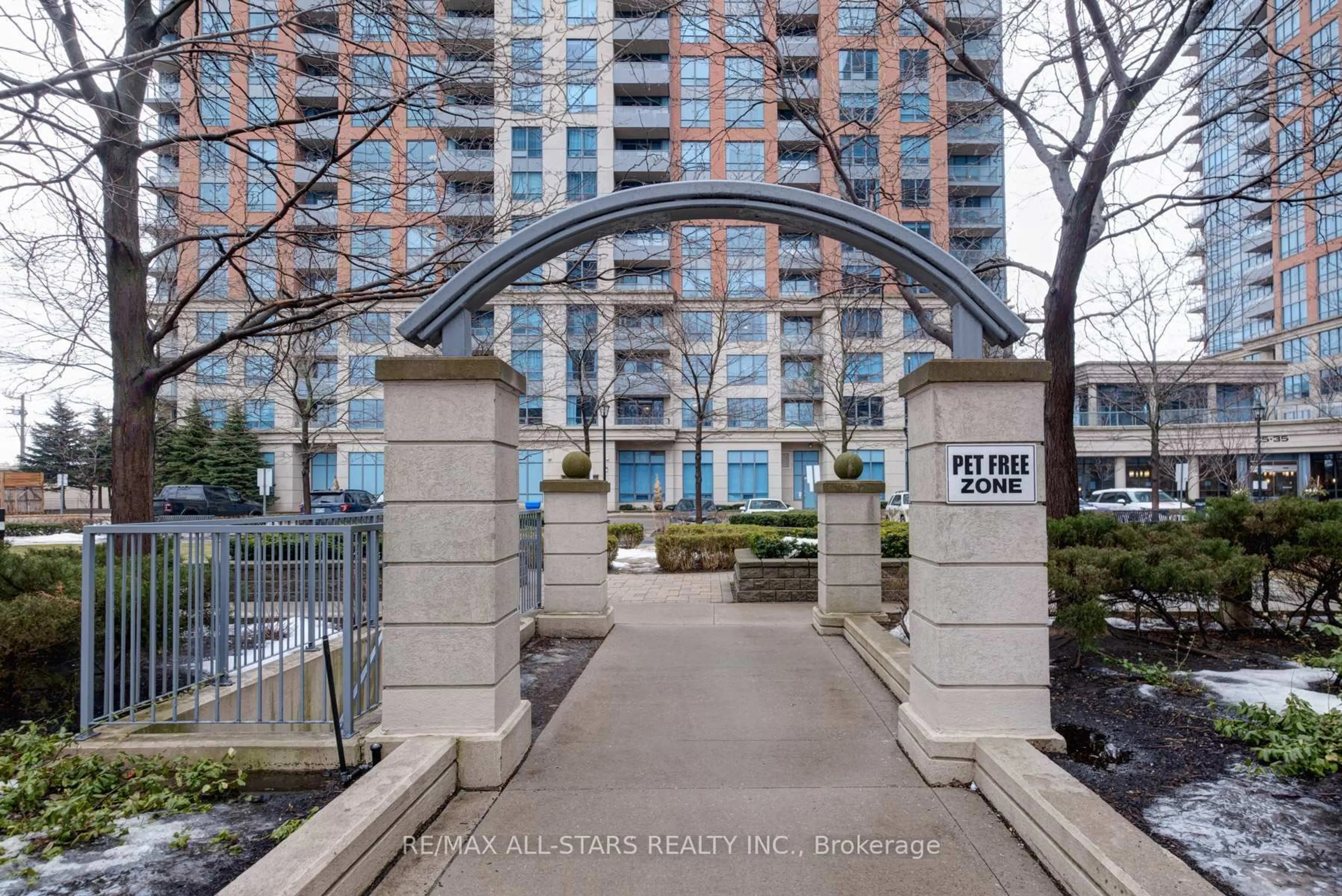 Unknown for 35 Viking Lane #1233, Toronto Ontario M9B 0A2