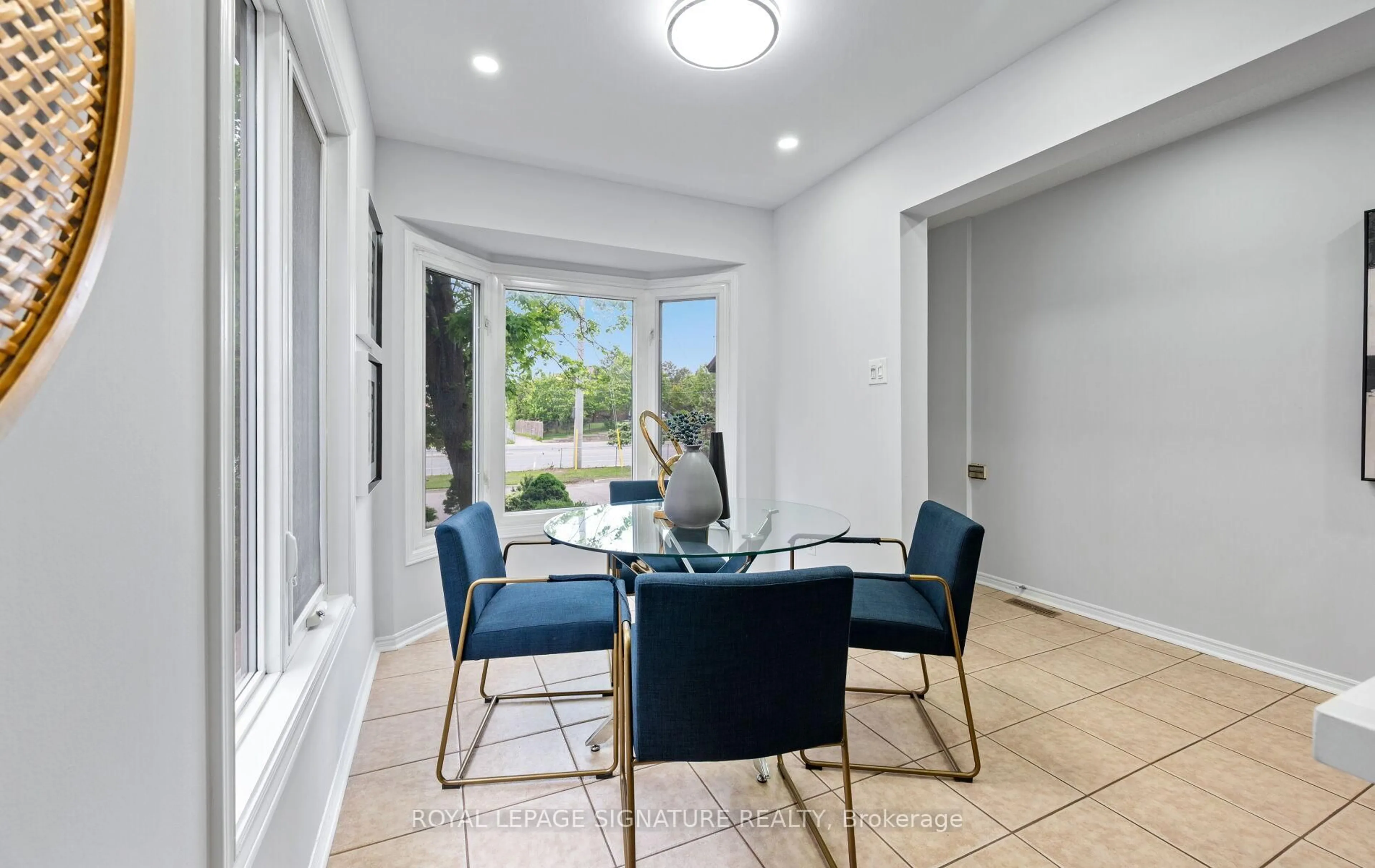 Dining room, ceramic/tile floor for 745 Constellation Dr, Mississauga Ontario L5R 2V8