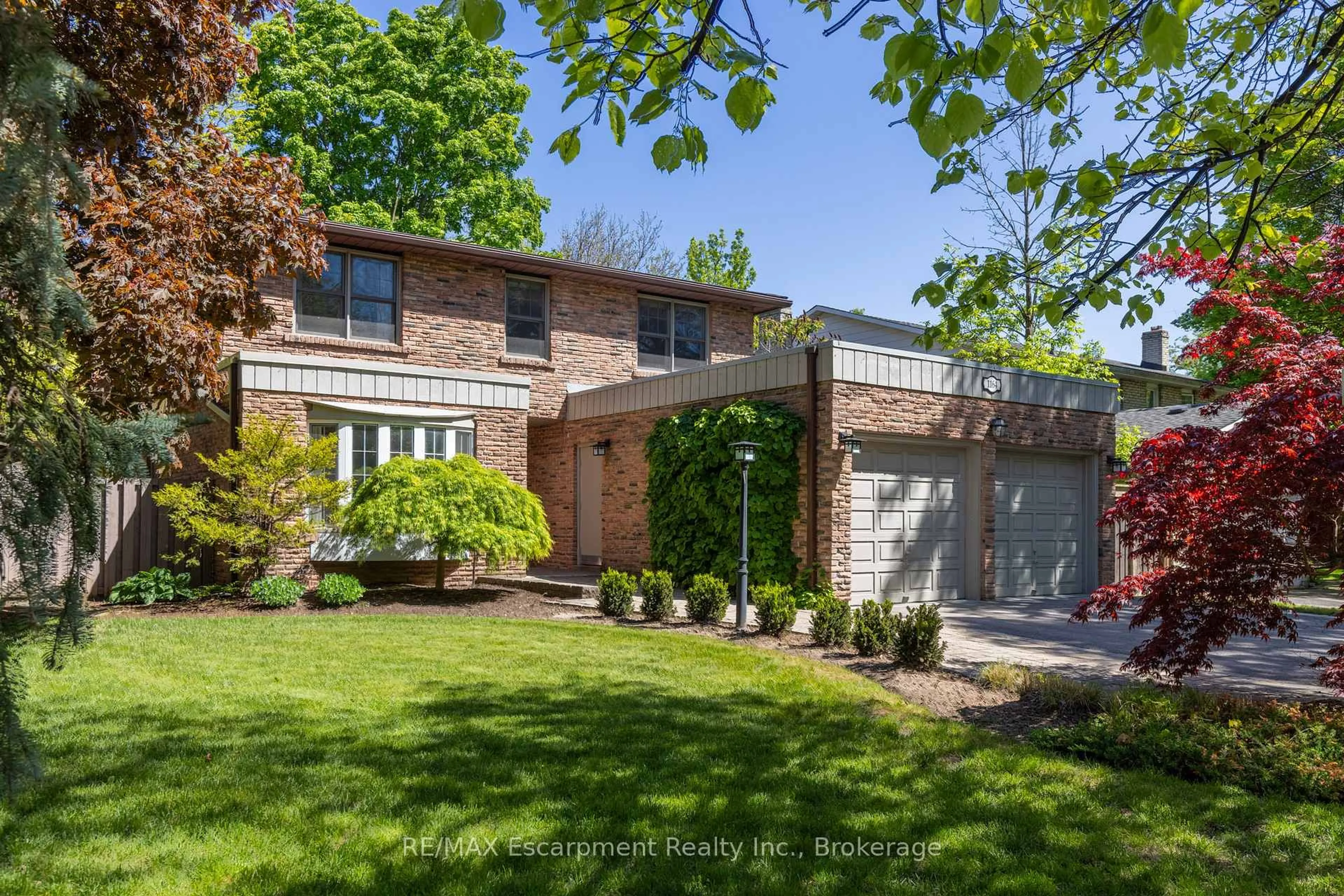 Home with brick exterior material, street for 1164 Cynthia Lane, Oakville Ontario L6J 6A6