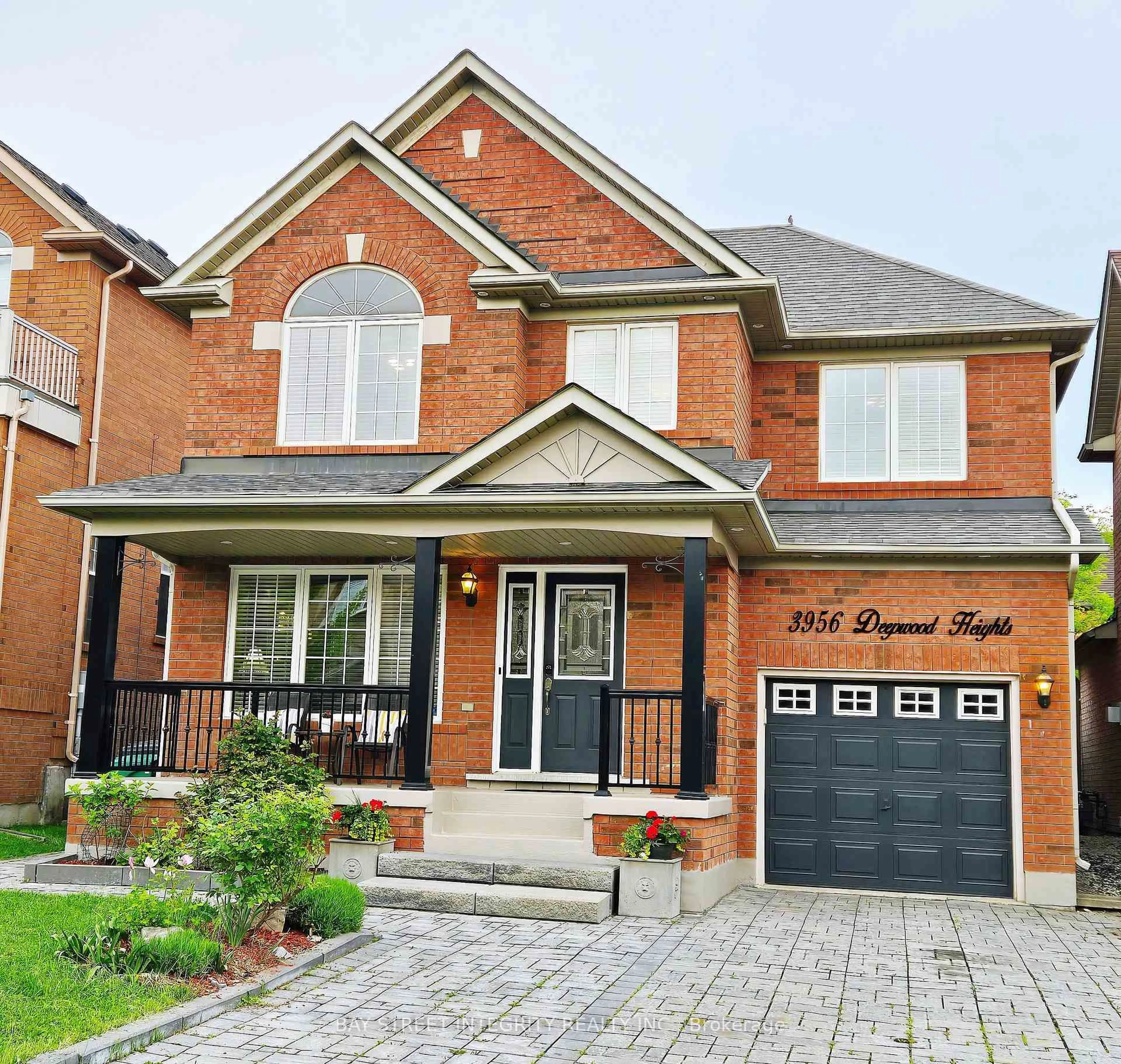 Home with brick exterior material, street for 3956 Deepwood Hts, Mississauga Ontario L5M 6L9