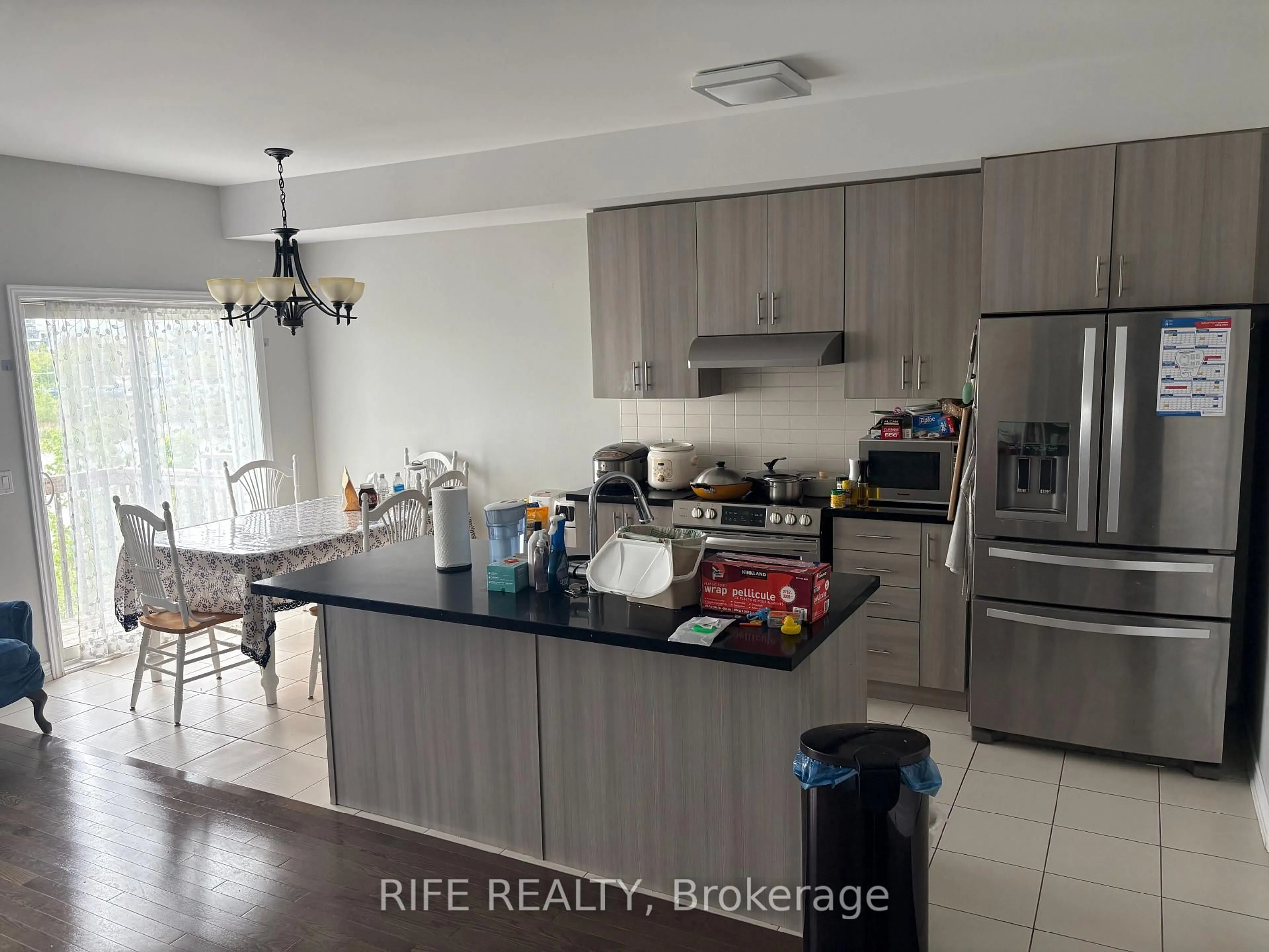 Open concept kitchen, unknown for 370 Athabasca Common N/A, Oakville Ontario L6H 0R5