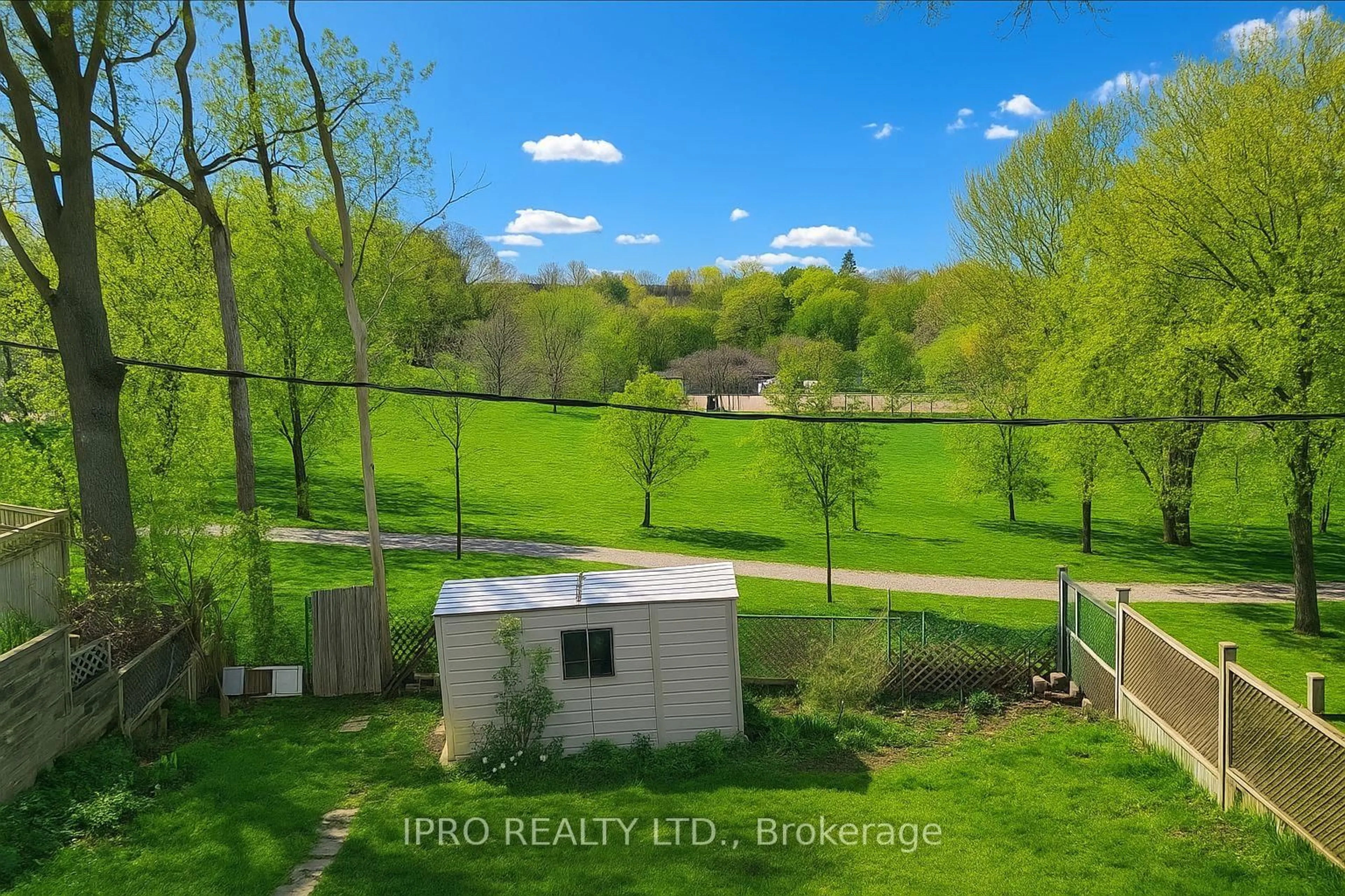 A pic from outside/outdoor area/front of a property/back of a property/a pic from drone, water/lake/river/ocean view for 8 Daniels St, Toronto Ontario M8Y 1L7