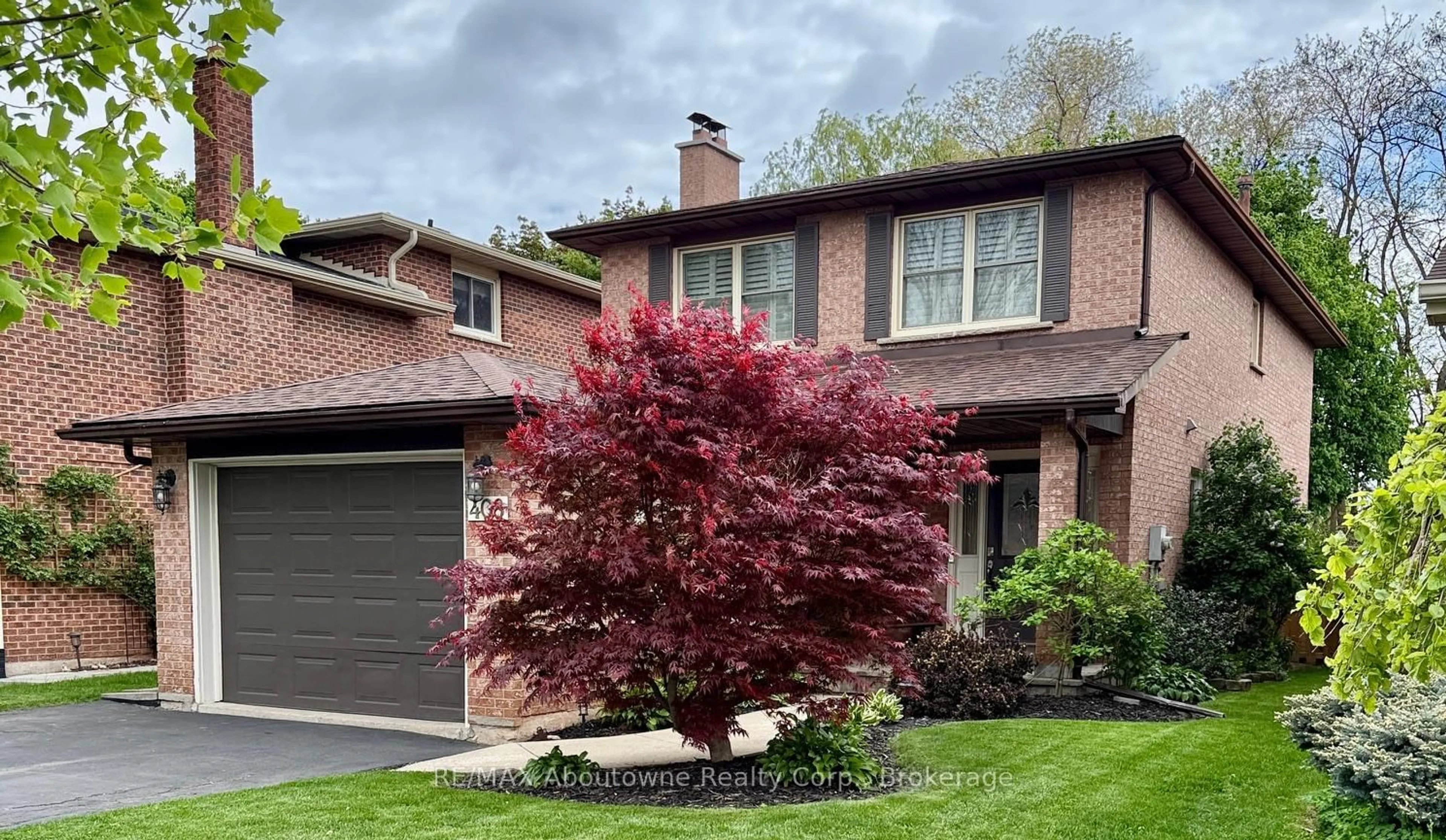 Home with brick exterior material, street for 408 Parkridge Cres, Oakville Ontario L6M 1B2