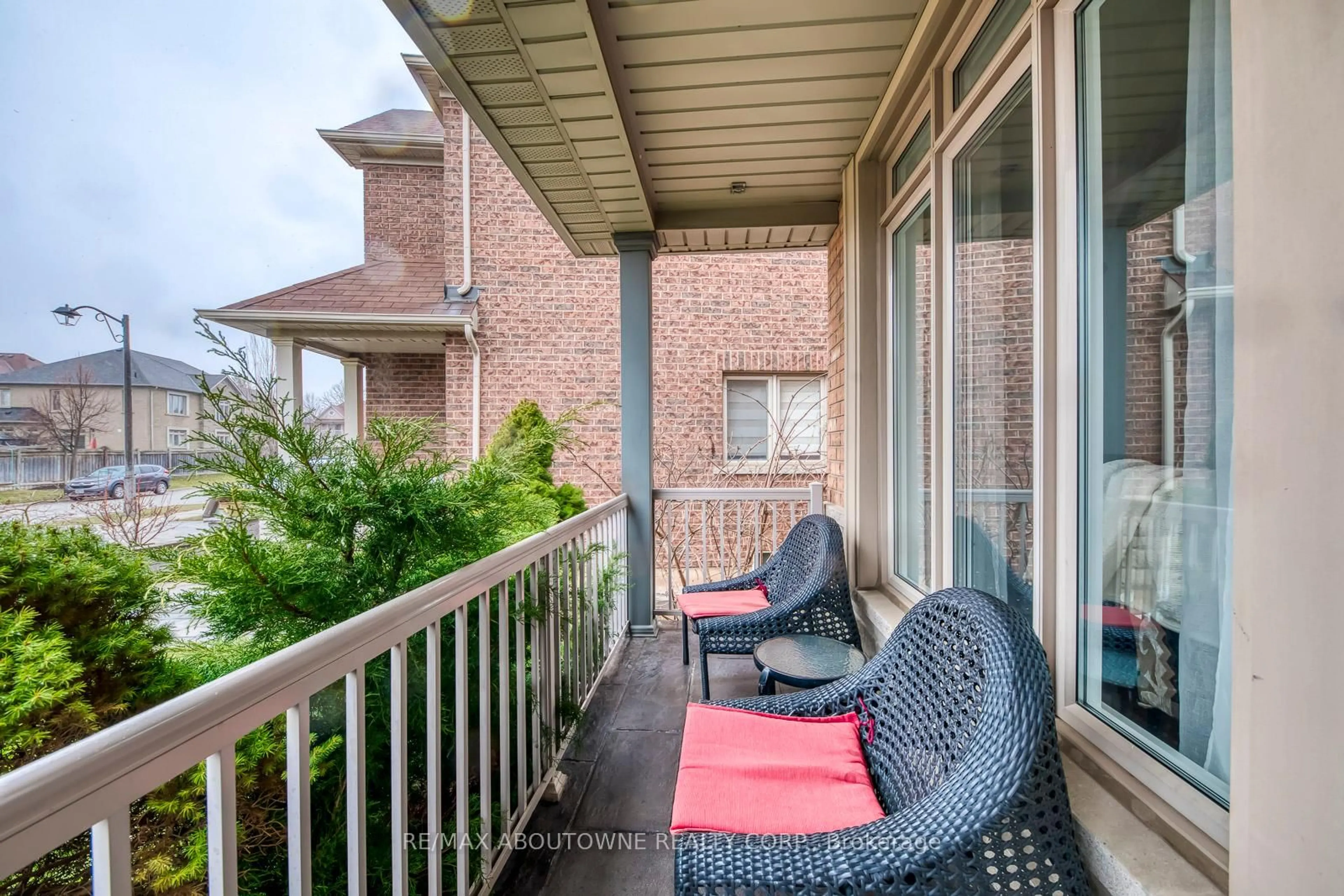 Balcony in the apartment, unknown for 2218 Hatfield Dr, Oakville Ontario L6M 4W4