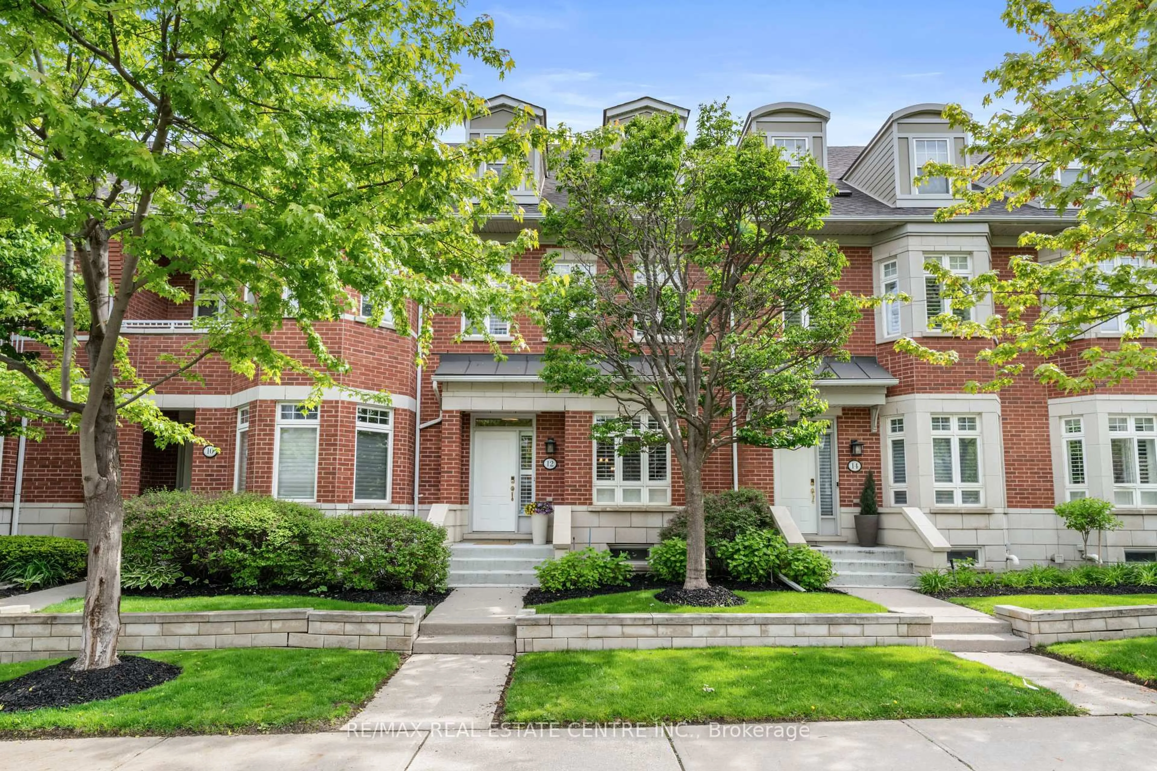 Home with brick exterior material, street for 12 St. Lawrence Dr, Mississauga Ontario L5G 4V1