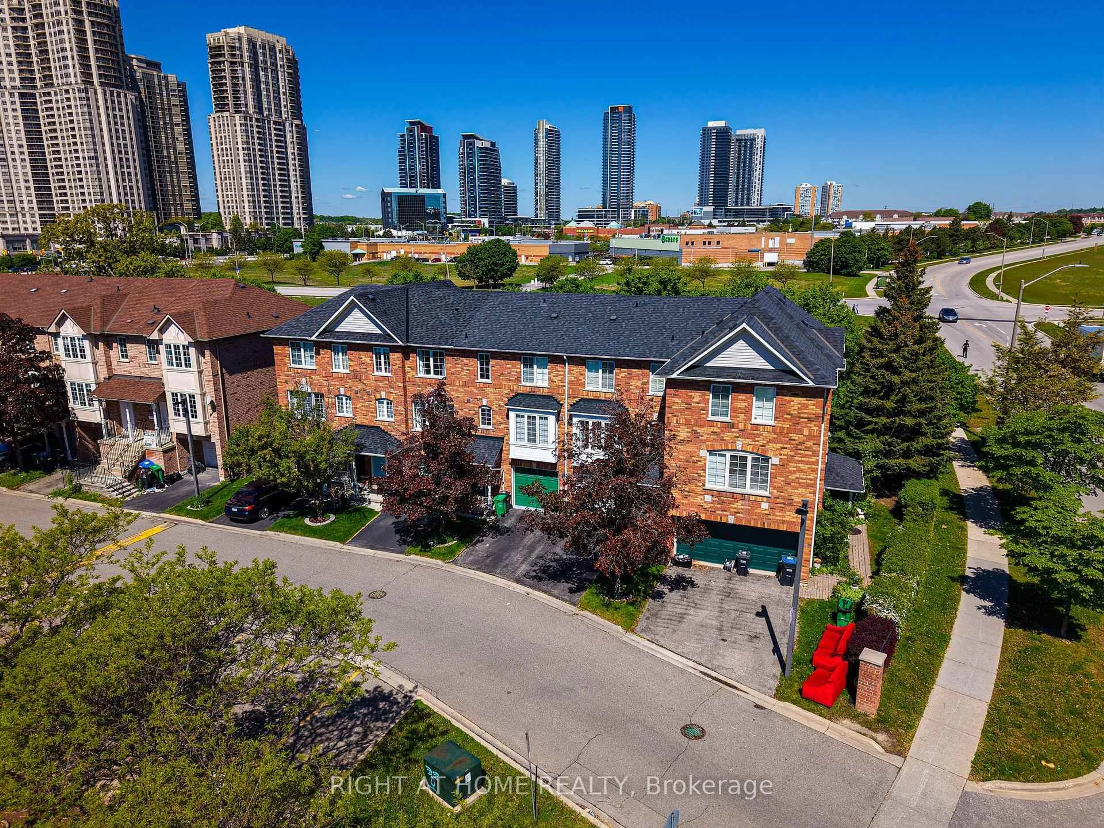 A pic from outside/outdoor area/front of a property/back of a property/a pic from drone, city buildings view from balcony for 80 Acorn Pl #3, Mississauga Ontario L4Z 4C9