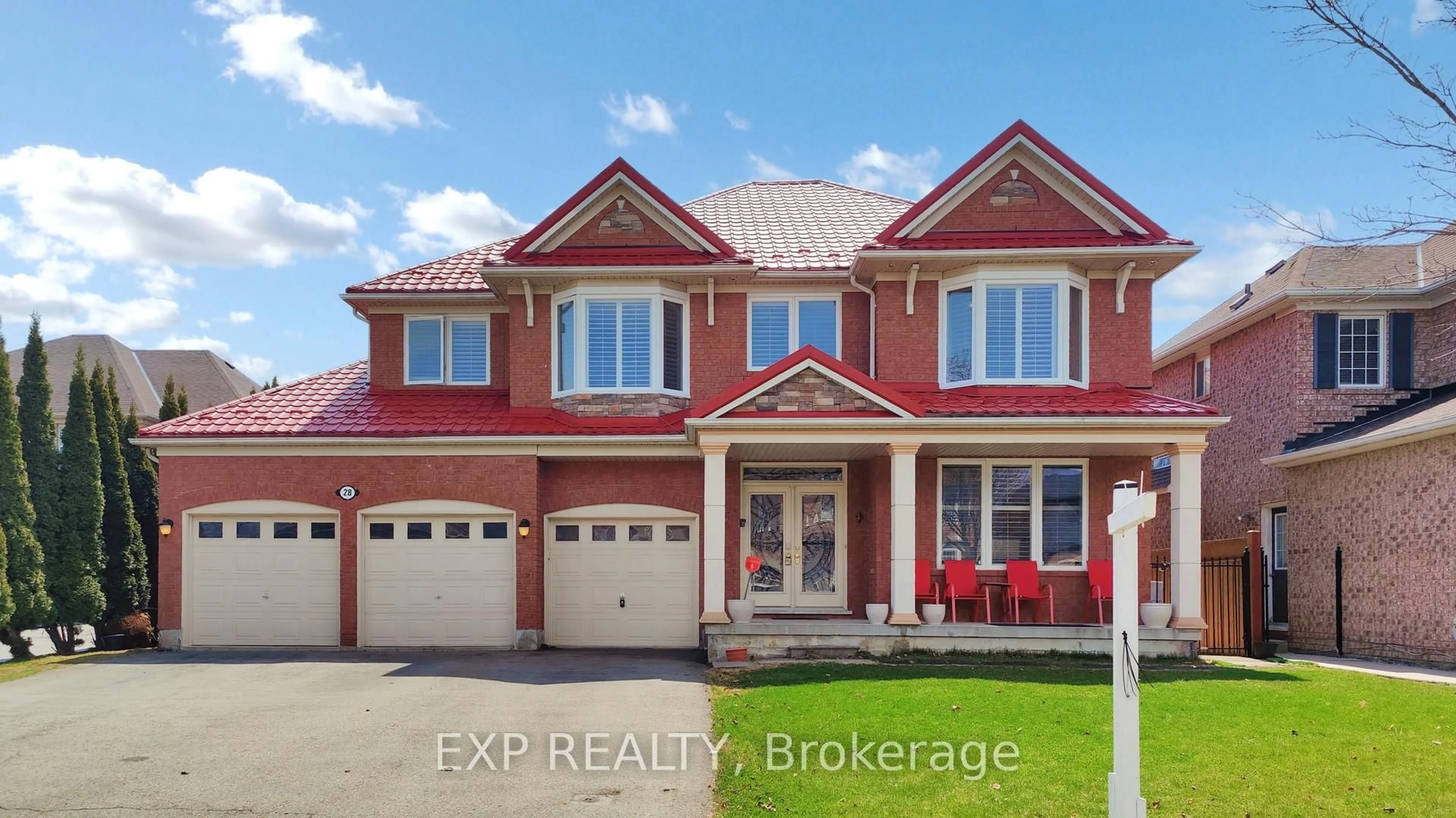 Home with brick exterior material, street for 28 Cosmo Crt, Brampton Ontario L6P 1G2