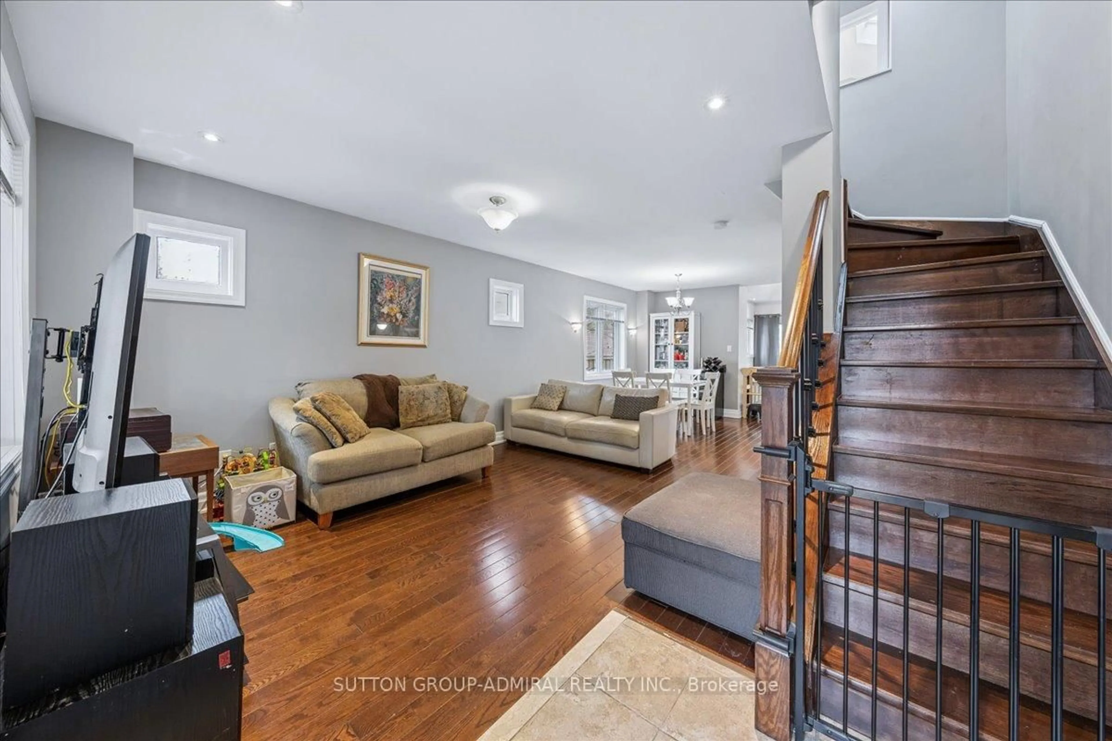 Unknown for 11 Bowie Ave, Toronto Ontario M6E 2P1
