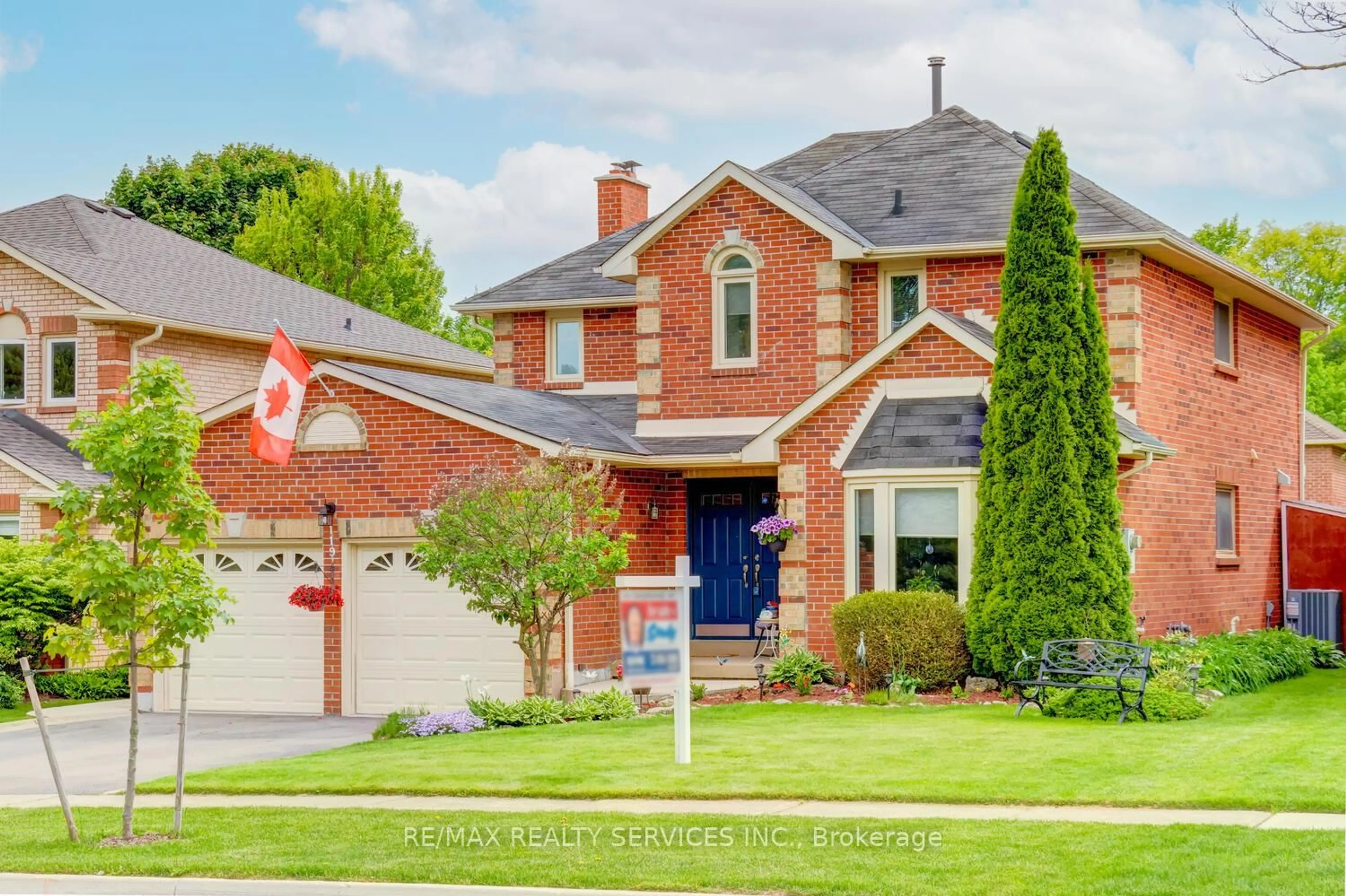 Home with brick exterior material, street for 119 Kenpark Ave, Brampton Ontario L6Z 3J9