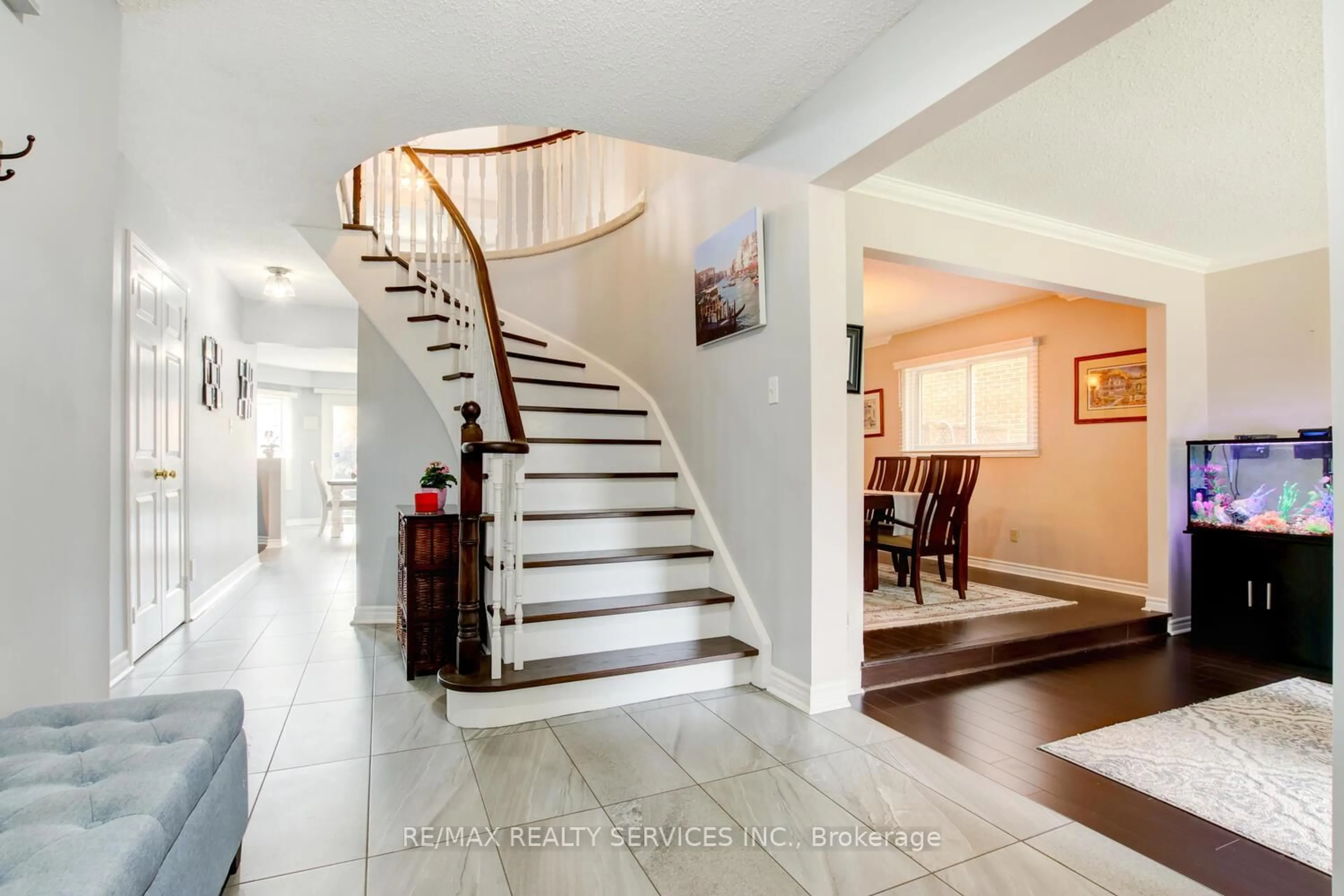 Unknown for 119 Kenpark Ave, Brampton Ontario L6Z 3J9