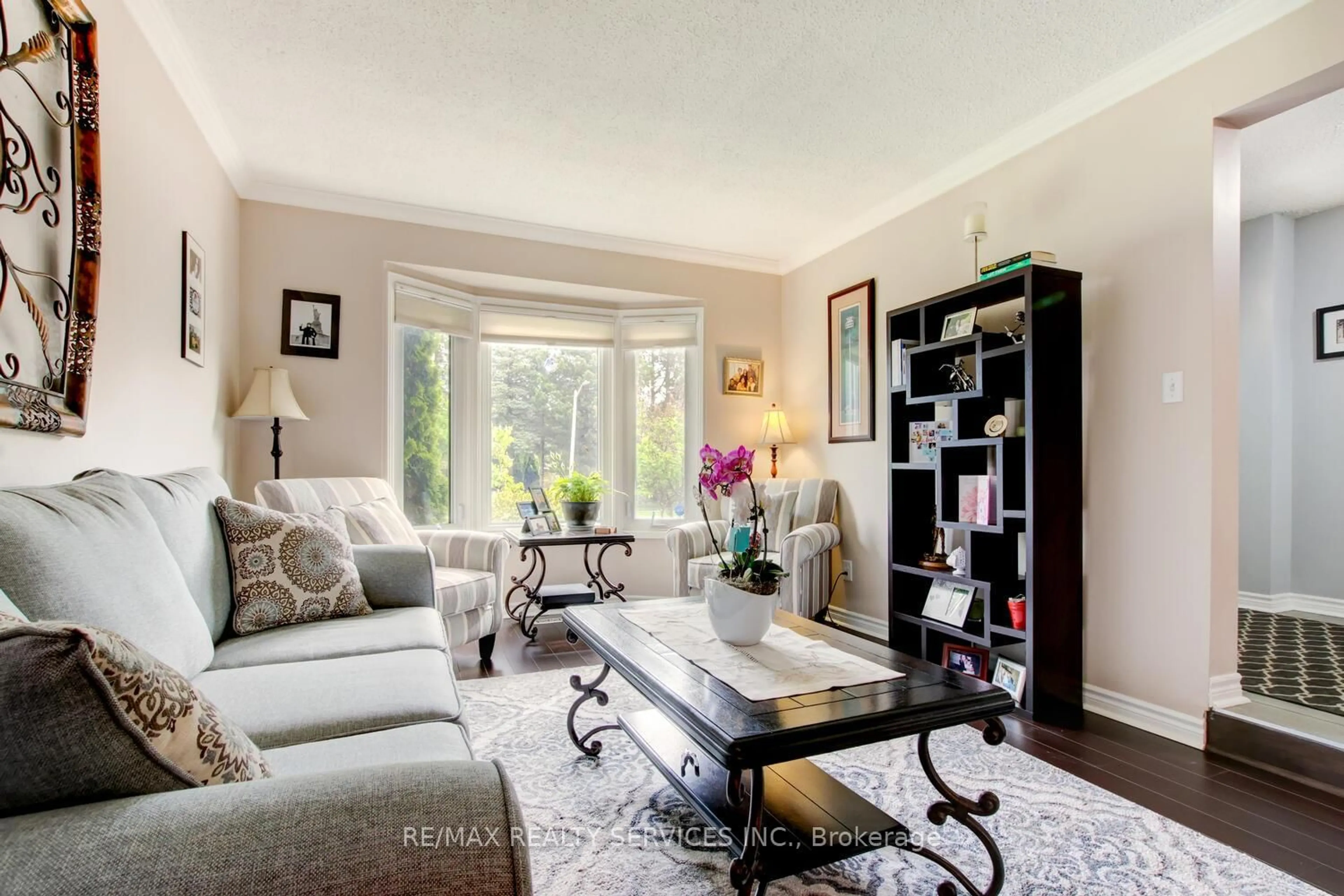 Living room with furniture, unknown for 119 Kenpark Ave, Brampton Ontario L6Z 3J9