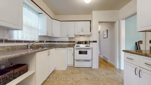 Additional image 37 of 1159 Glengrove Ave