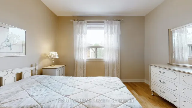 Additional image 23 of 1159 Glengrove Ave