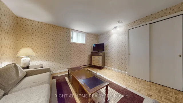 Additional image 15 of 1159 Glengrove Ave