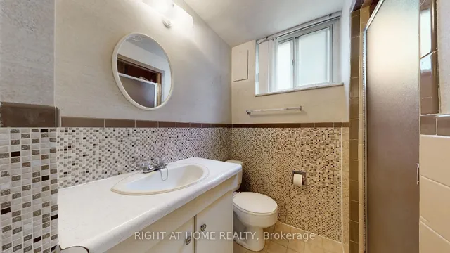 Additional image 8 of 1159 Glengrove Ave
