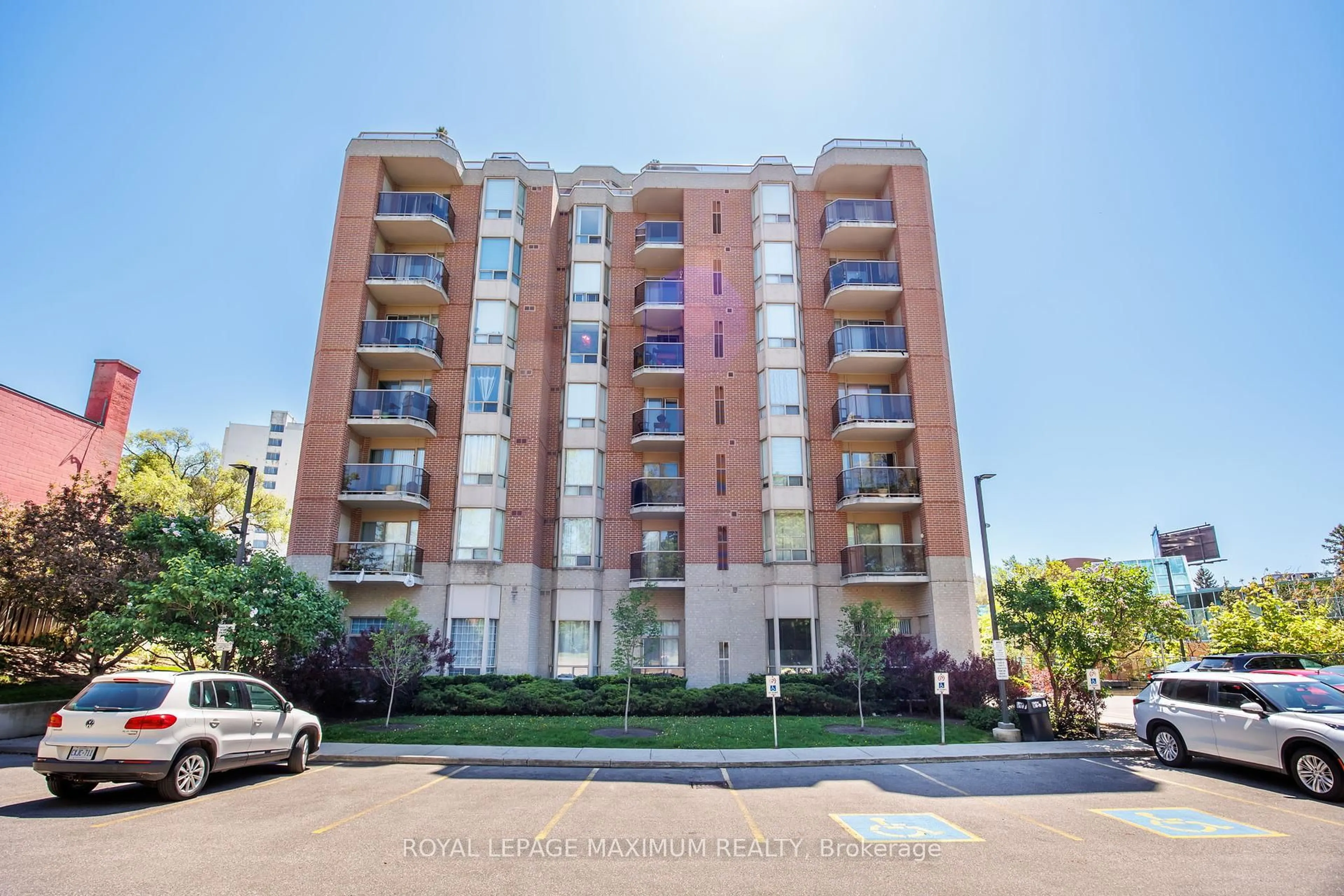 Unknown for 2088 Lawrence Ave #807, Toronto Ontario M9N 2Z9