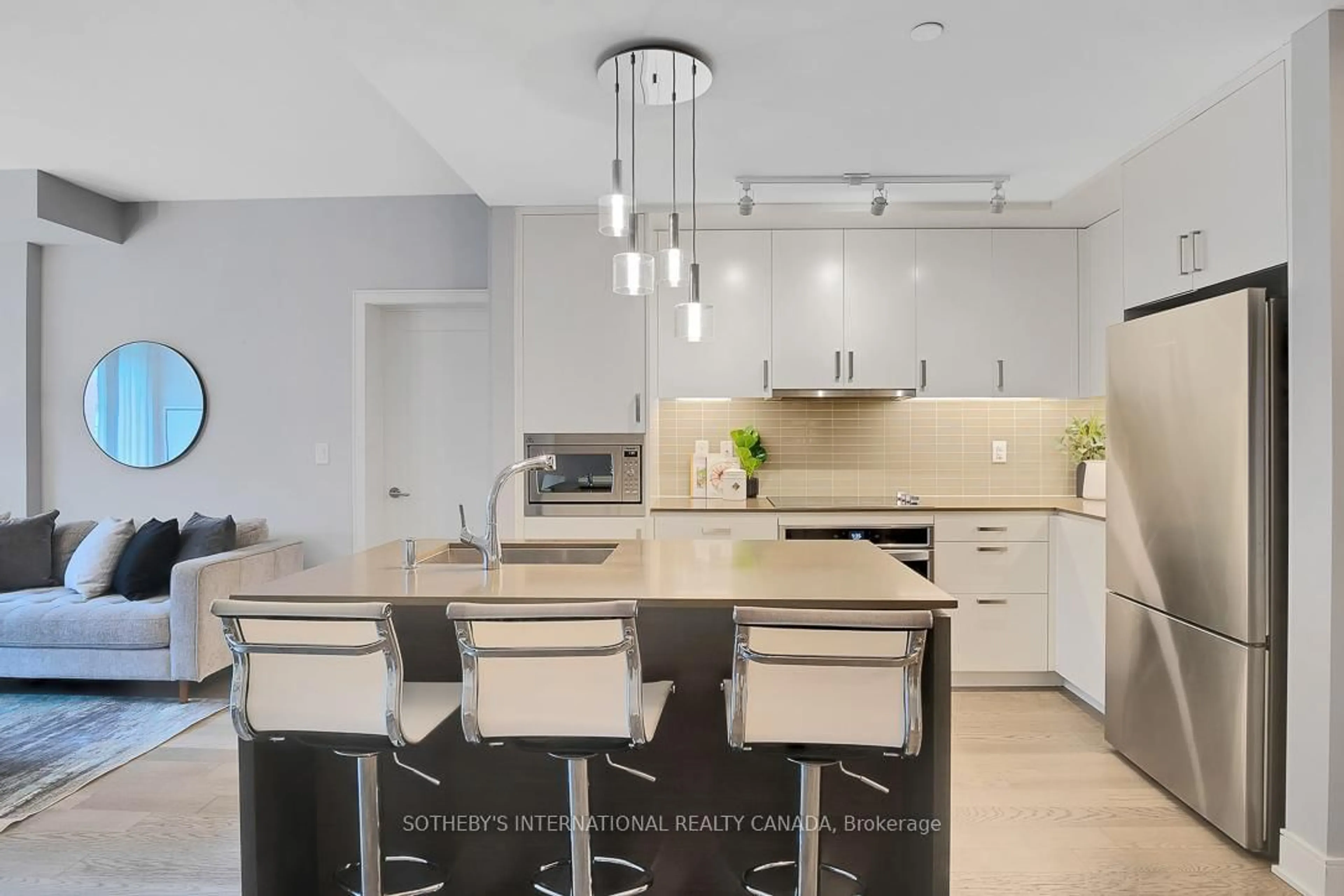 Contemporary kitchen, ceramic/tile floor for 1575 Lakeshore Rd #234, Mississauga Ontario L5J 0B1
