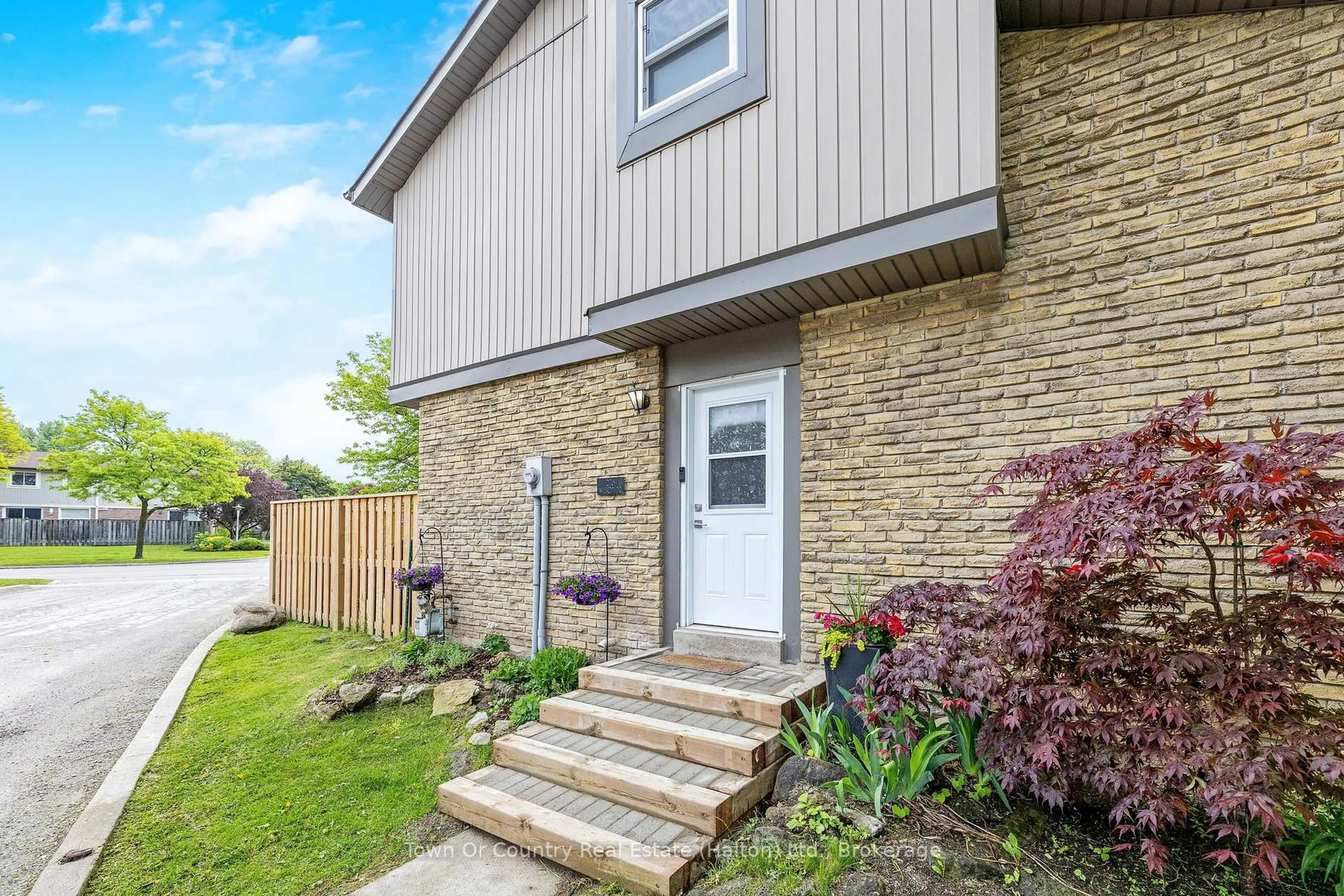 Unknown for 278 Wilson Dr #26, Milton Ontario L9T 3K2