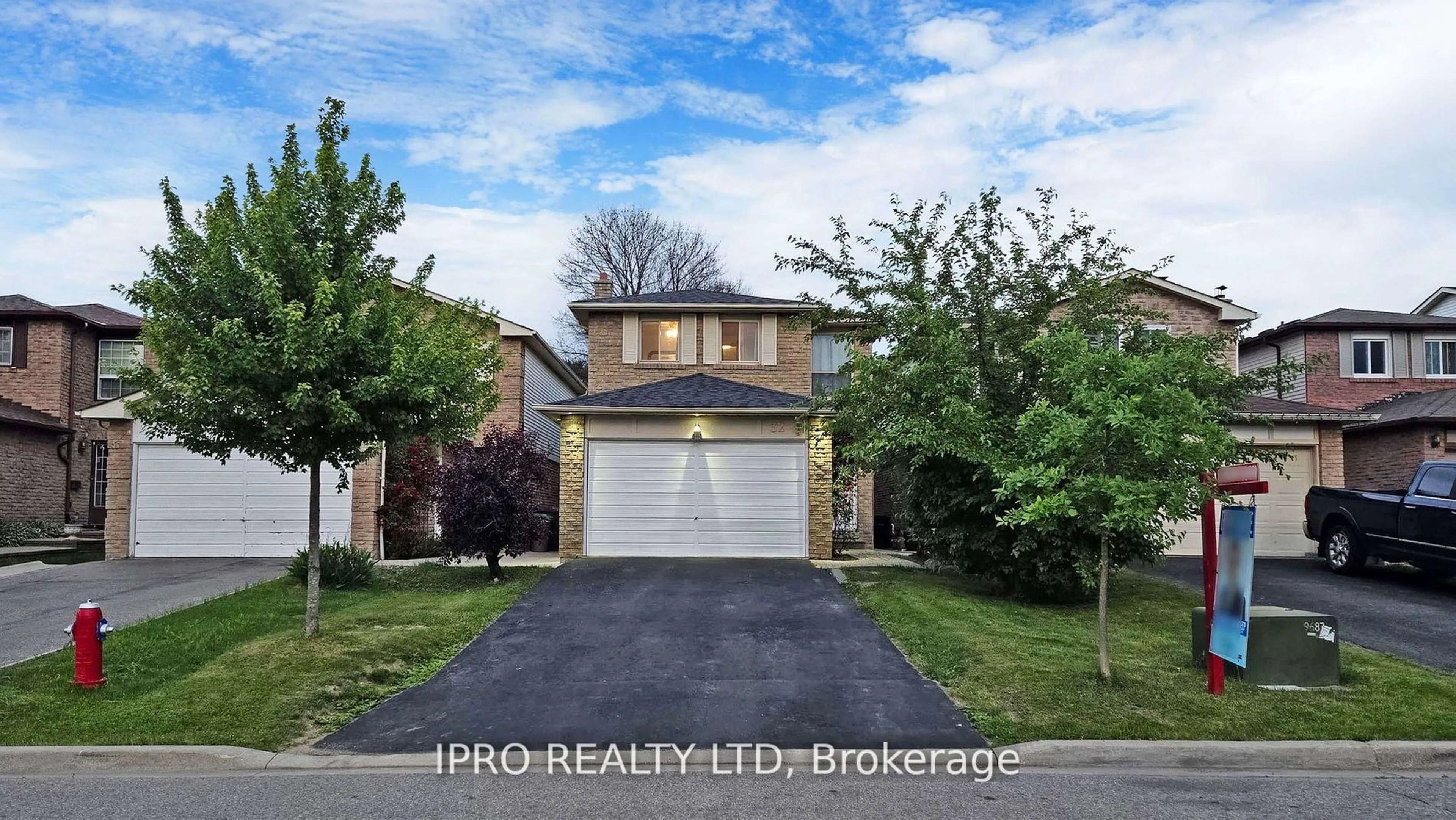 Home with brick exterior material, street for 32 Dafoe Cres, Brampton Ontario L6Y 2L2