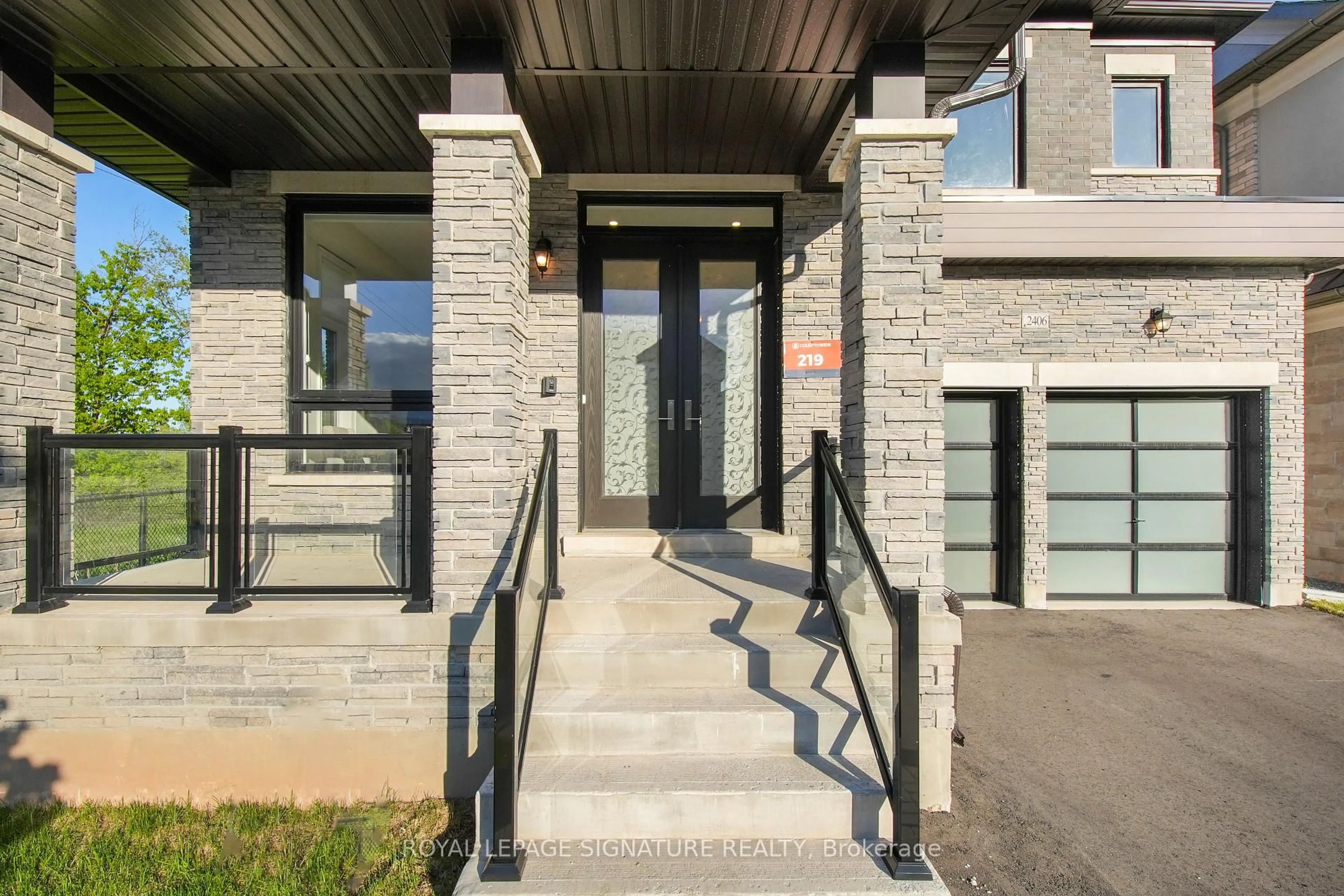 Unknown for 2406 Charles Cornwall Ave, Oakville Ontario L6M 5M4