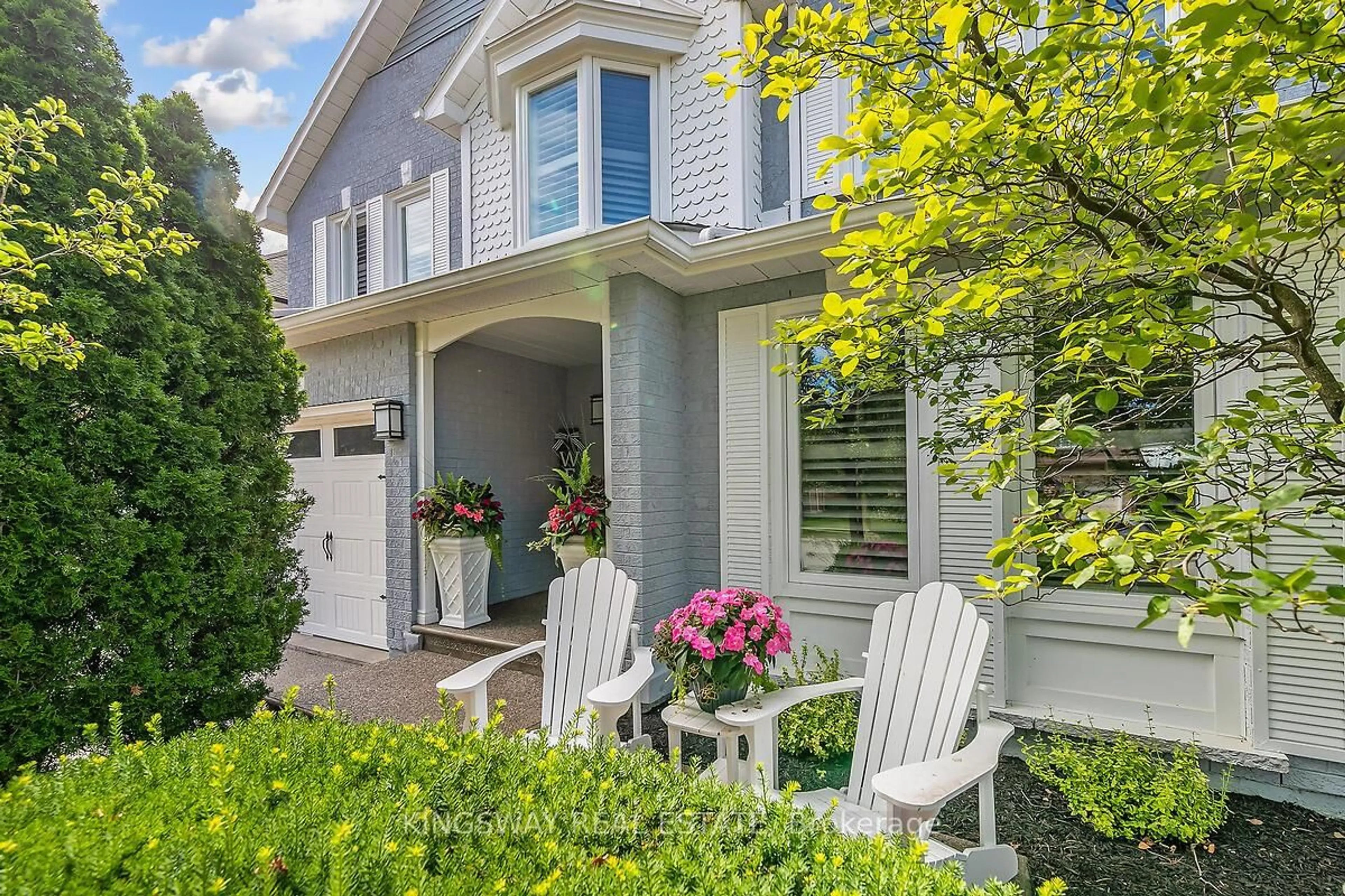 Patio, street for 4172 Vermont Cres, Burlington Ontario L7M 4A9