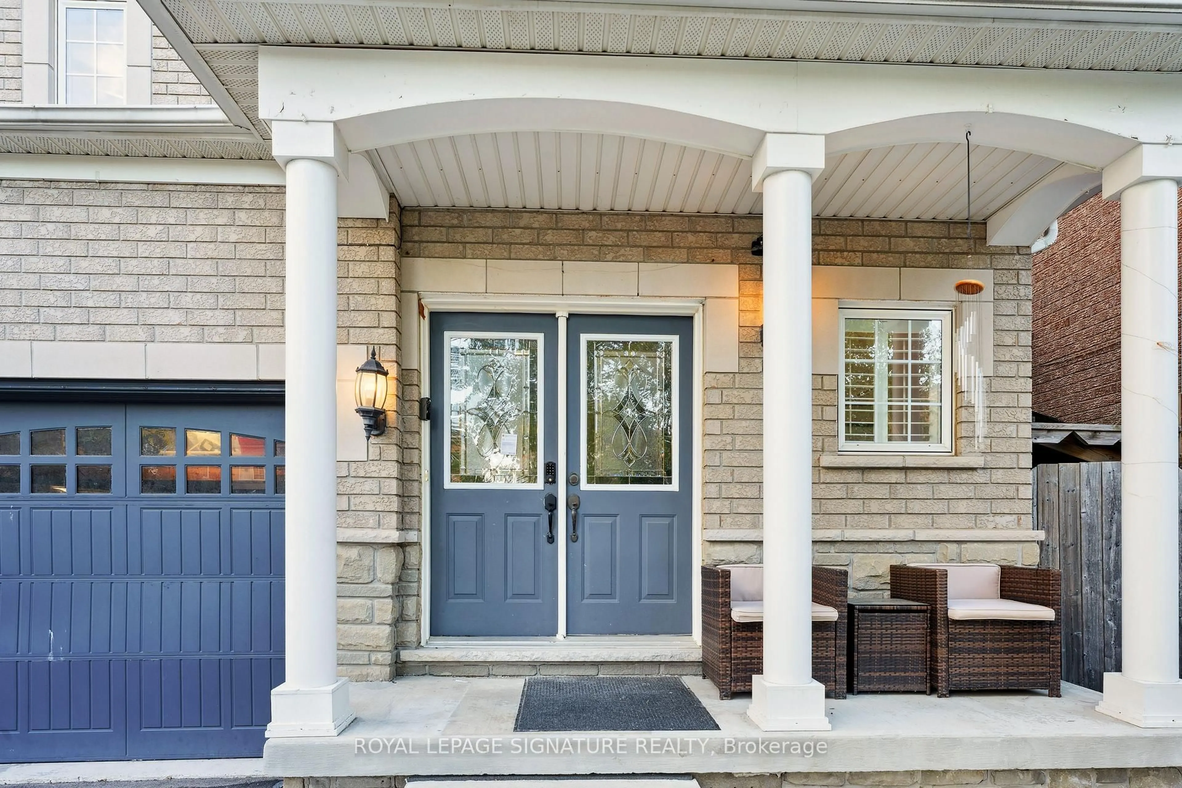Indoor entryway for 72 Penbridge Circ, Brampton Ontario L7A 2R1