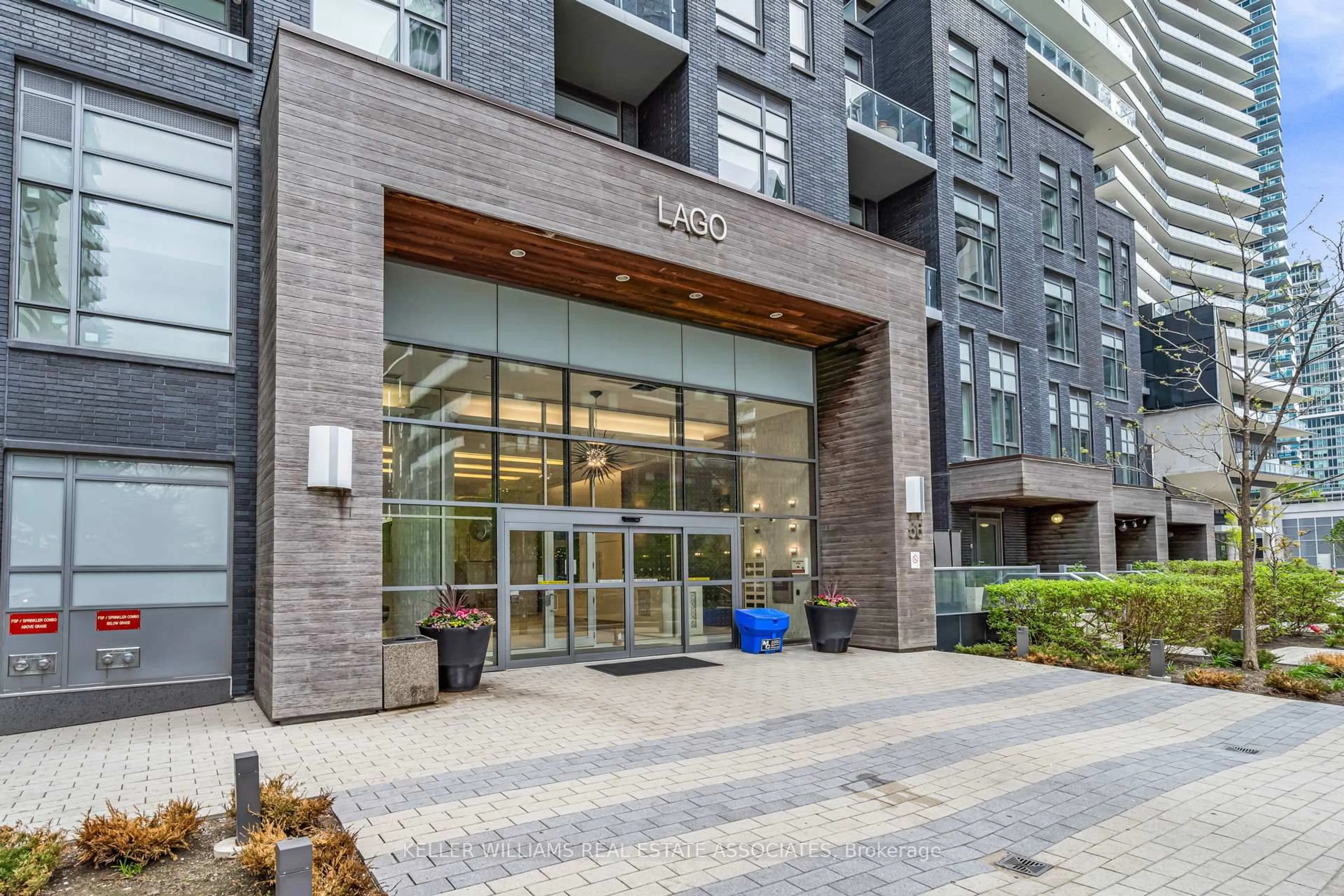 Unknown for 56 Annie Craig Dr #1504, Toronto Ontario M8V 0C8