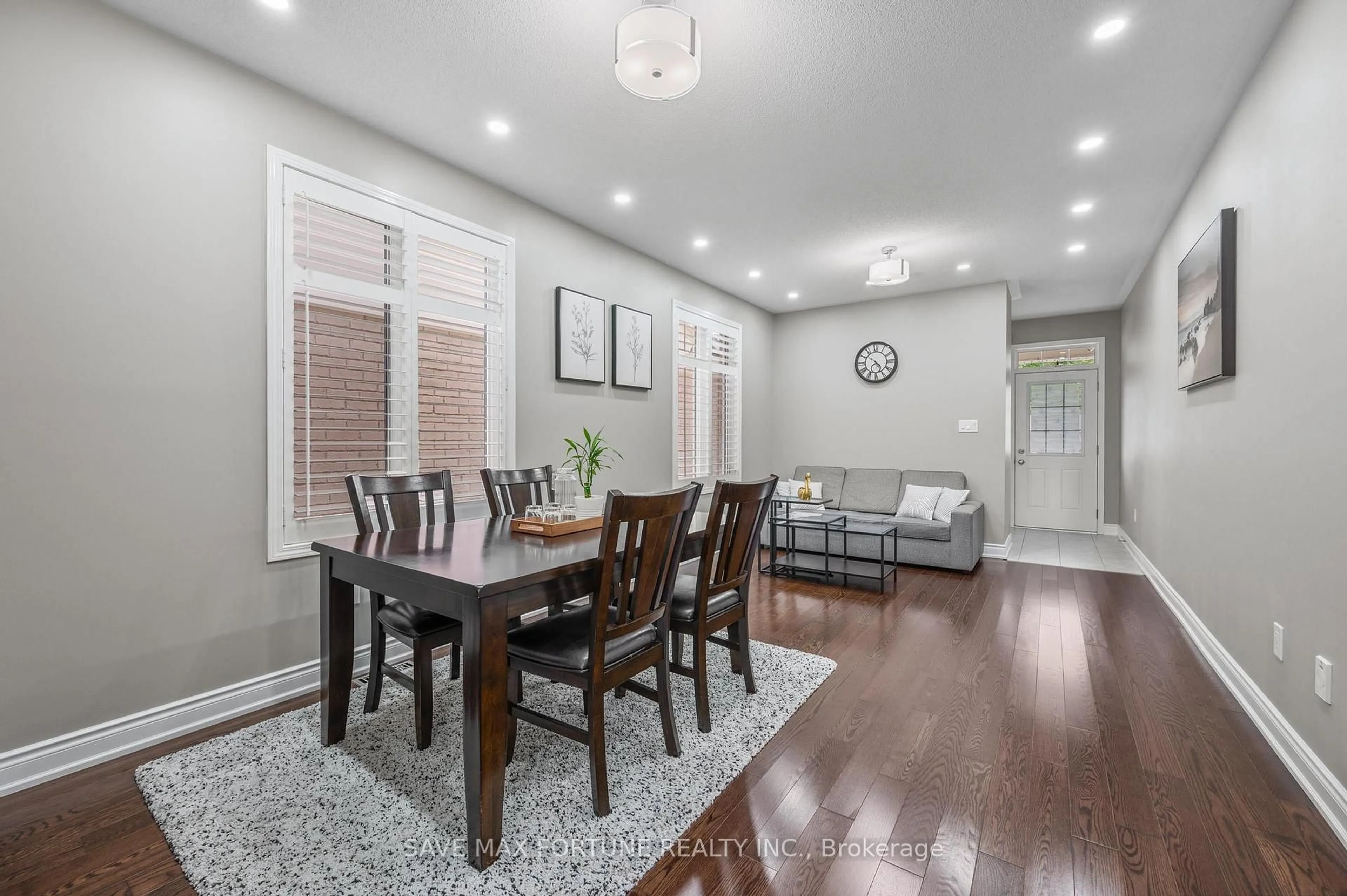 Dining room, wood/laminate floor for 262 Cedric Terr, Milton Ontario L9T 8P1