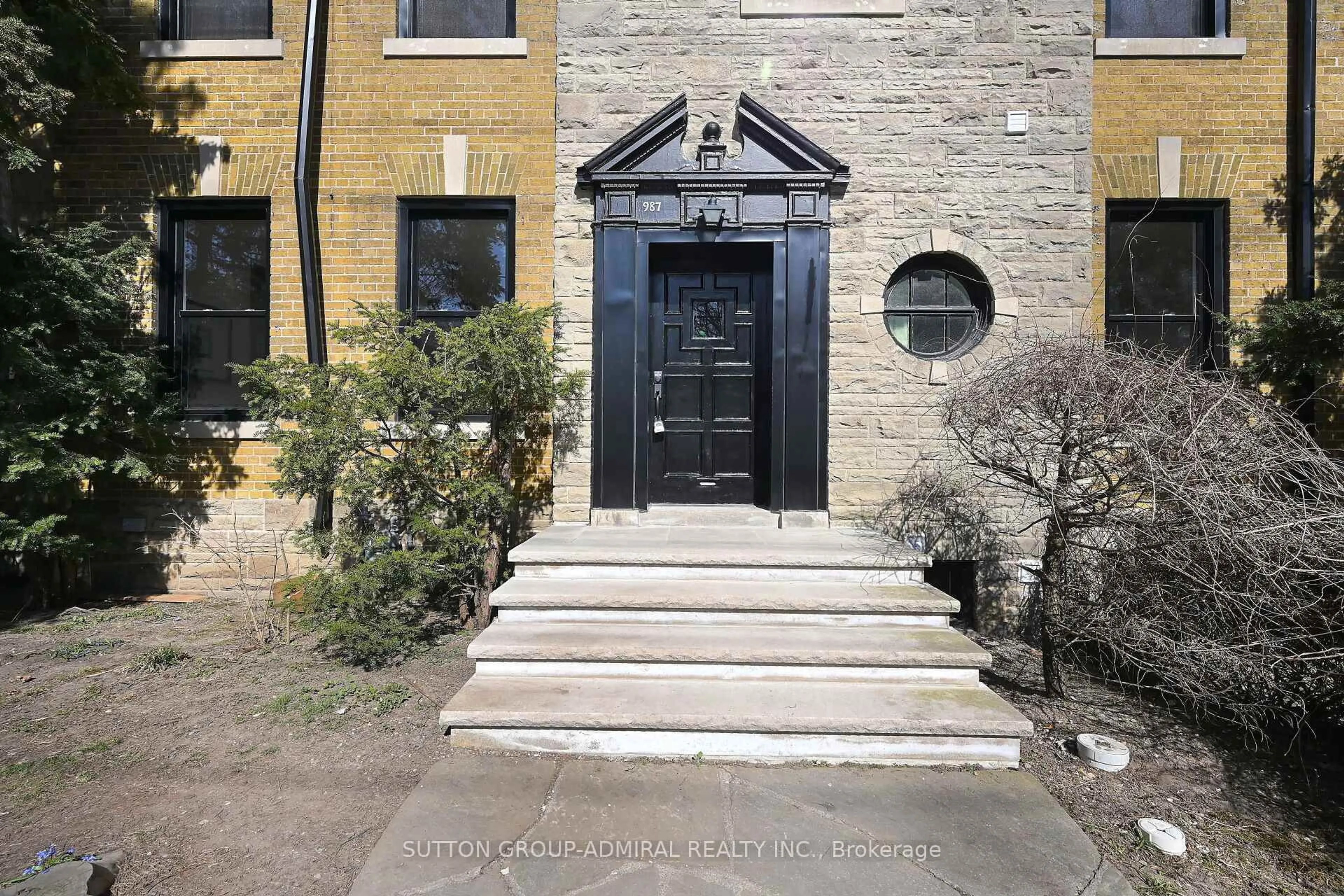 Unknown for 987 Royal York Rd, Toronto Ontario M8X 2E8