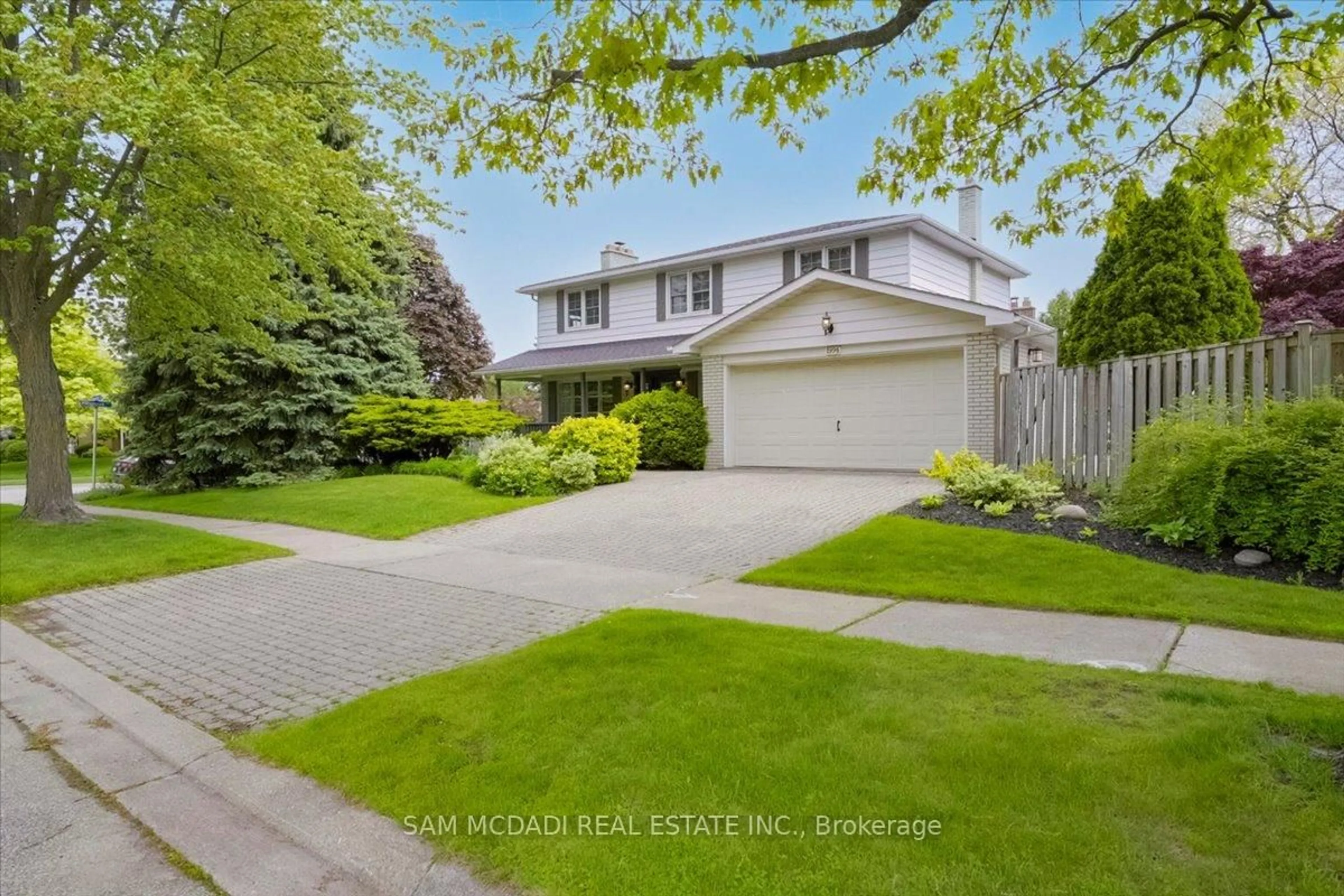 Unknown for 1998 Lenarthur Dr, Mississauga Ontario L5J 2J3