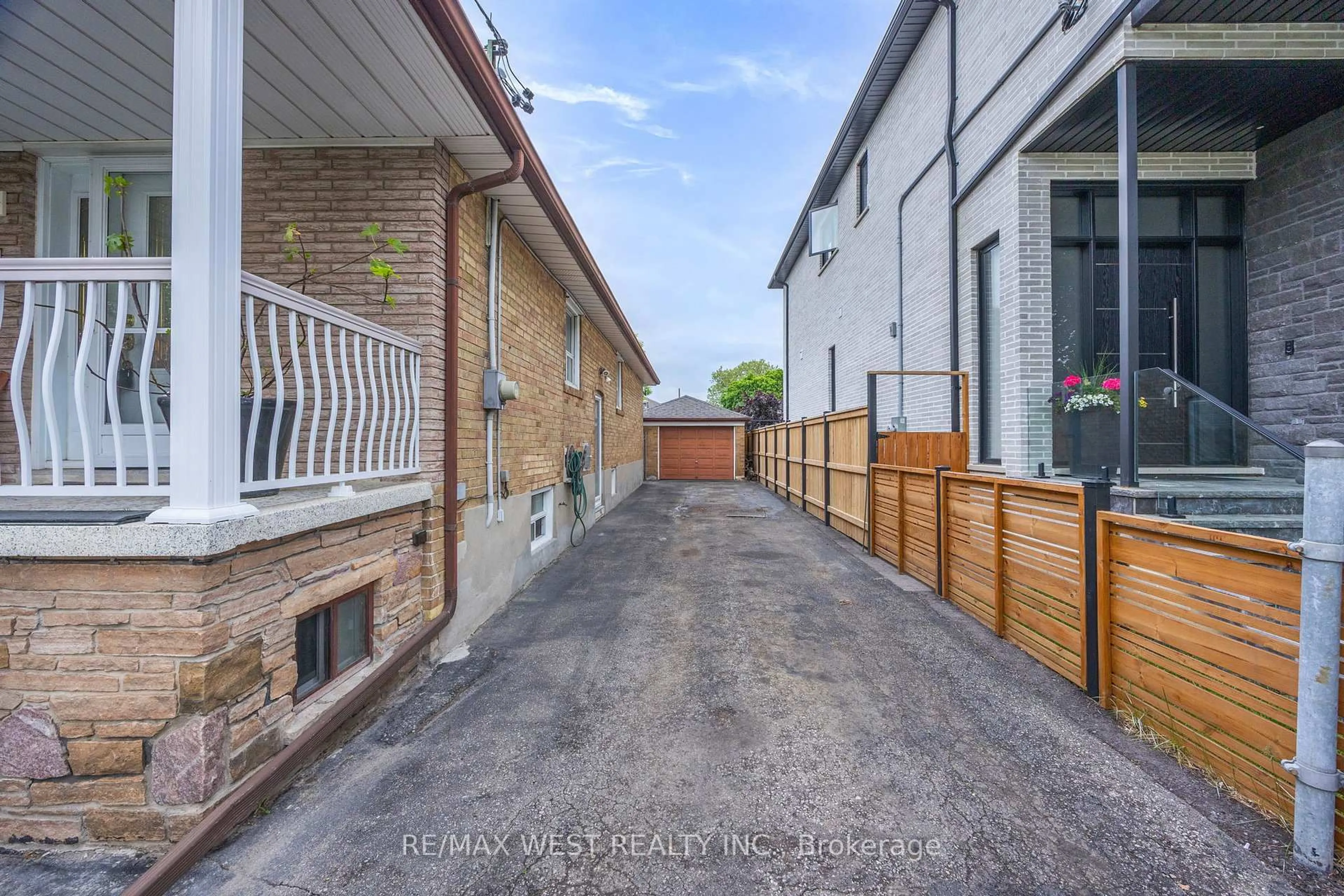 Patio, street for 47 Brawley Ave, Toronto Ontario M8Z 4Z5
