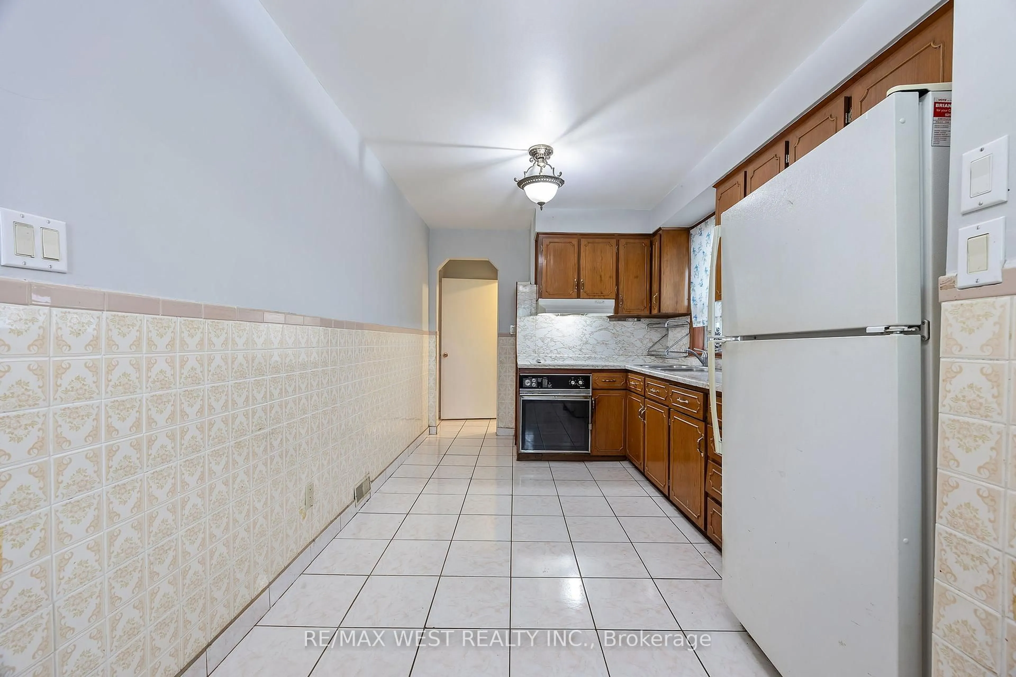Standard kitchen, unknown for 47 Brawley Ave, Toronto Ontario M8Z 4Z5