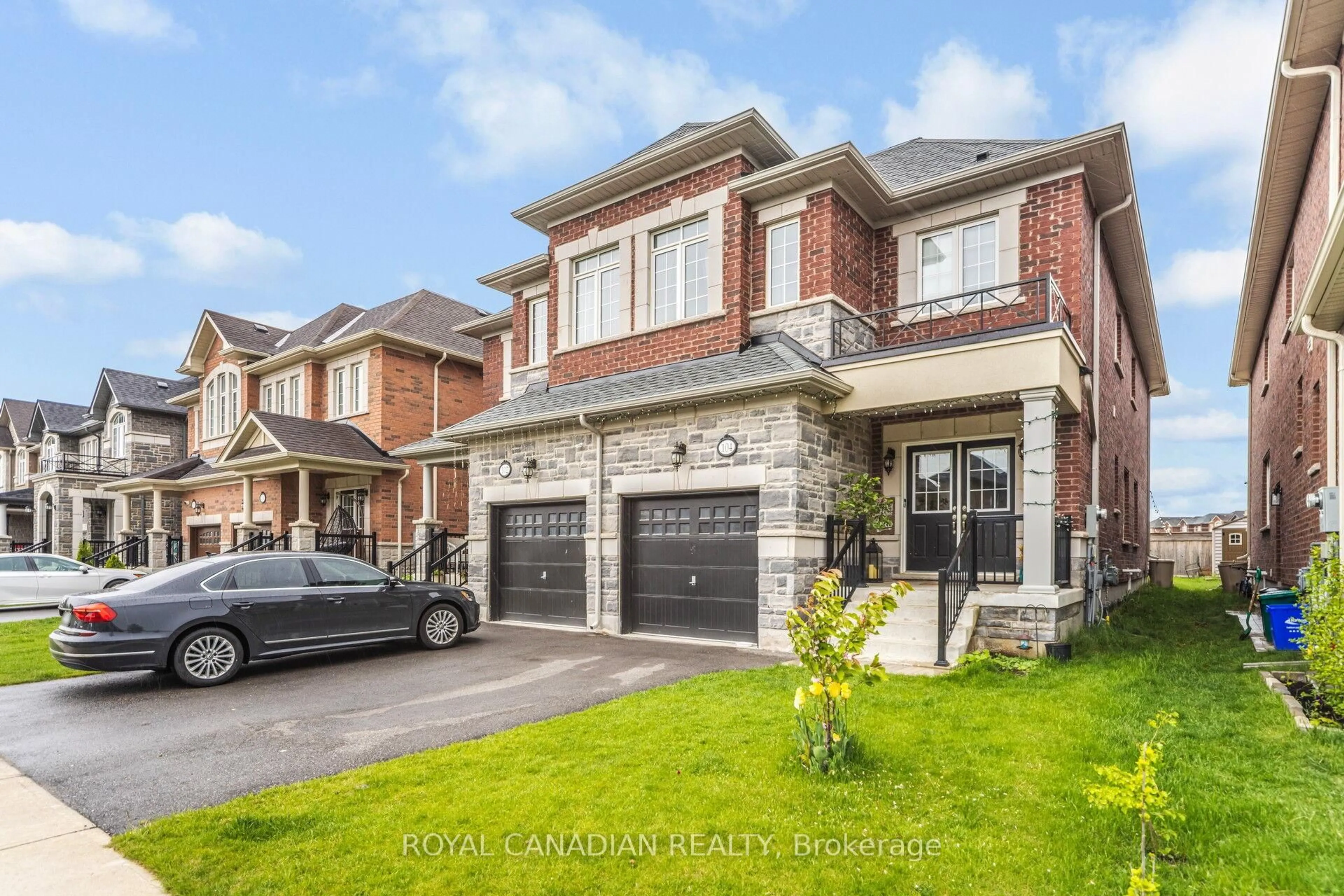 Home with brick exterior material, street for 104 Branigan Cres, Halton Hills Ontario L7G 0M8