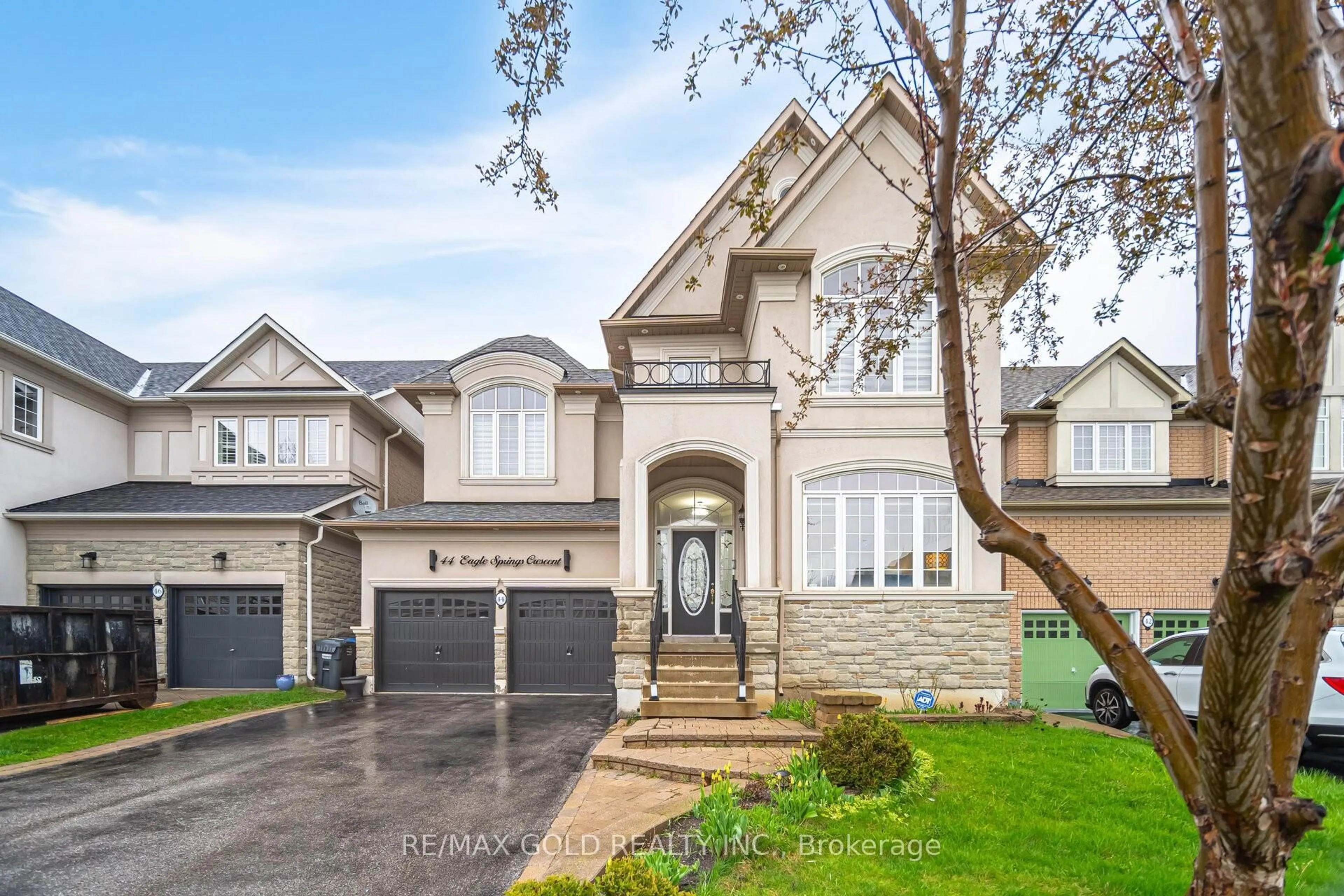 Home with brick exterior material, street for 44 Eaglesprings Cres, Brampton Ontario L6P 2W2
