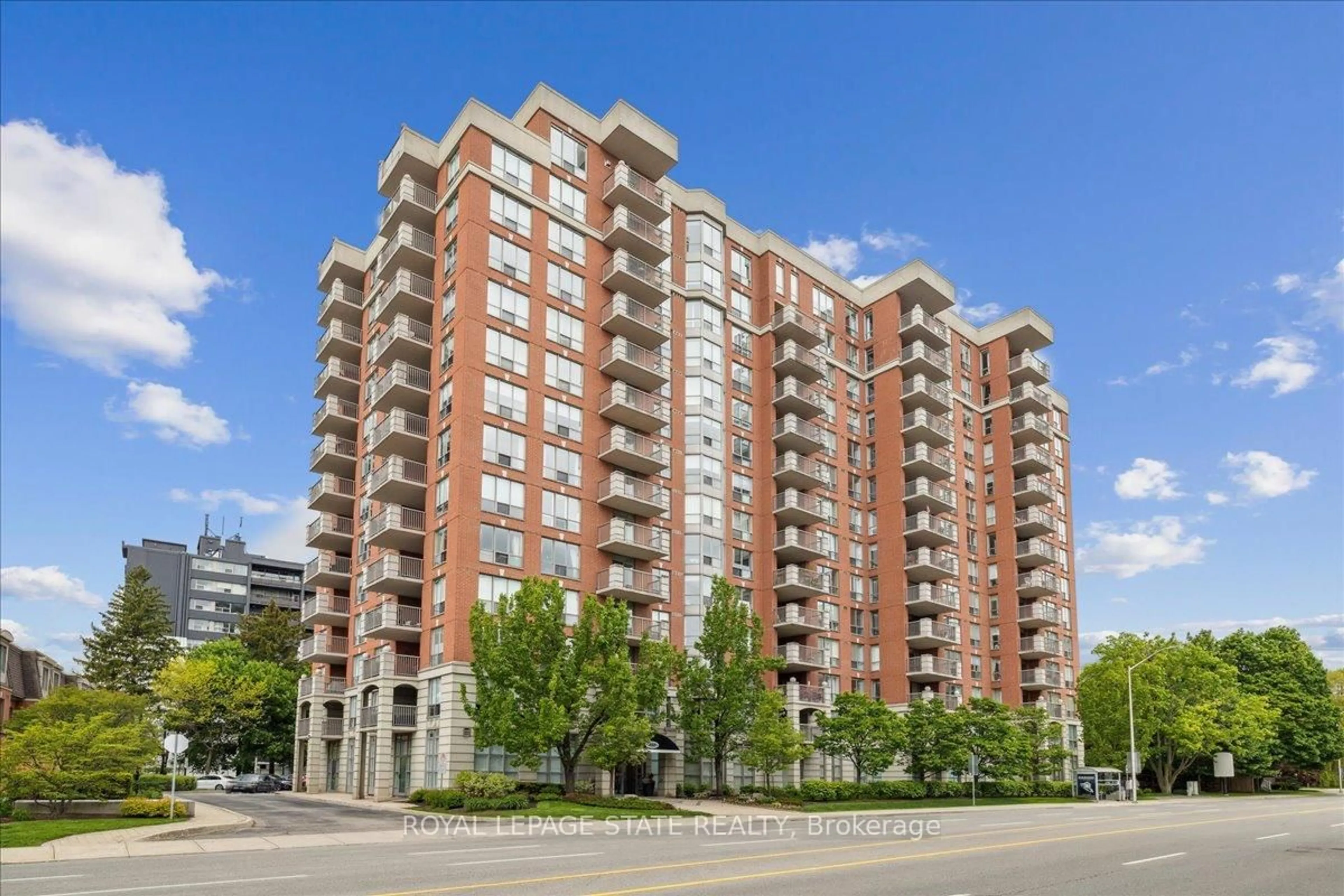 Unknown for 442 Maple Ave #102, Burlington Ontario L7S 2L7