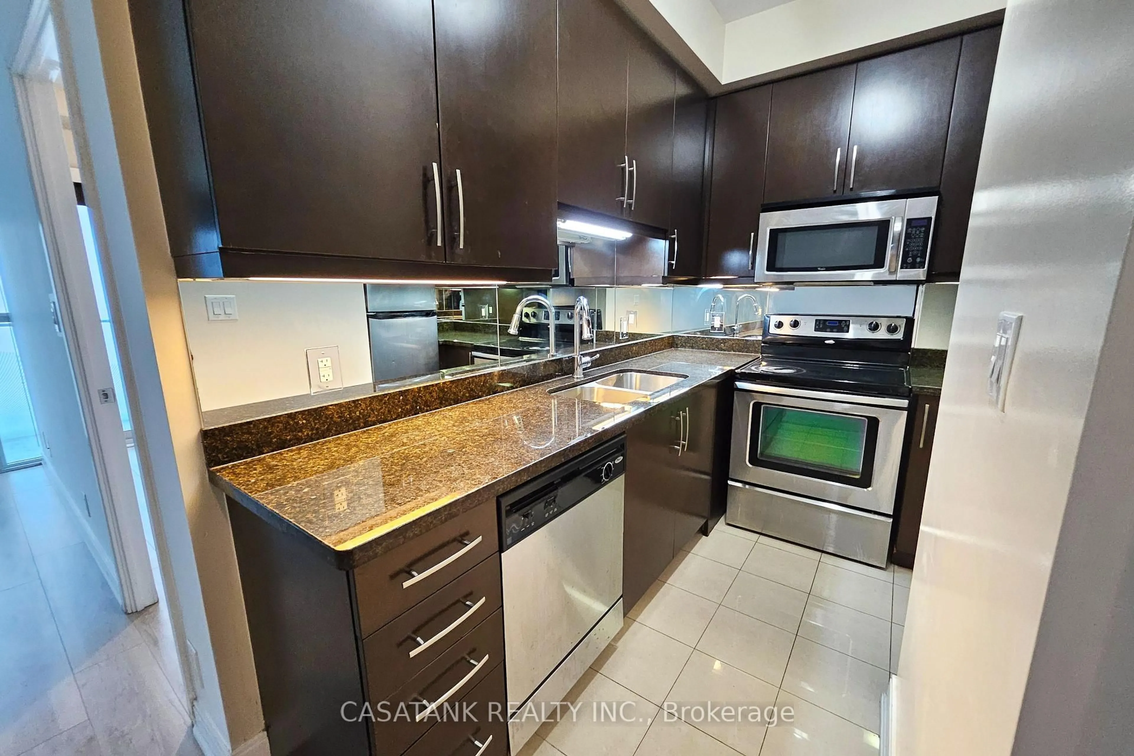 Standard kitchen, ceramic/tile floor for 50 Absolute Ave #4005, Mississauga Ontario L4Z 0A8
