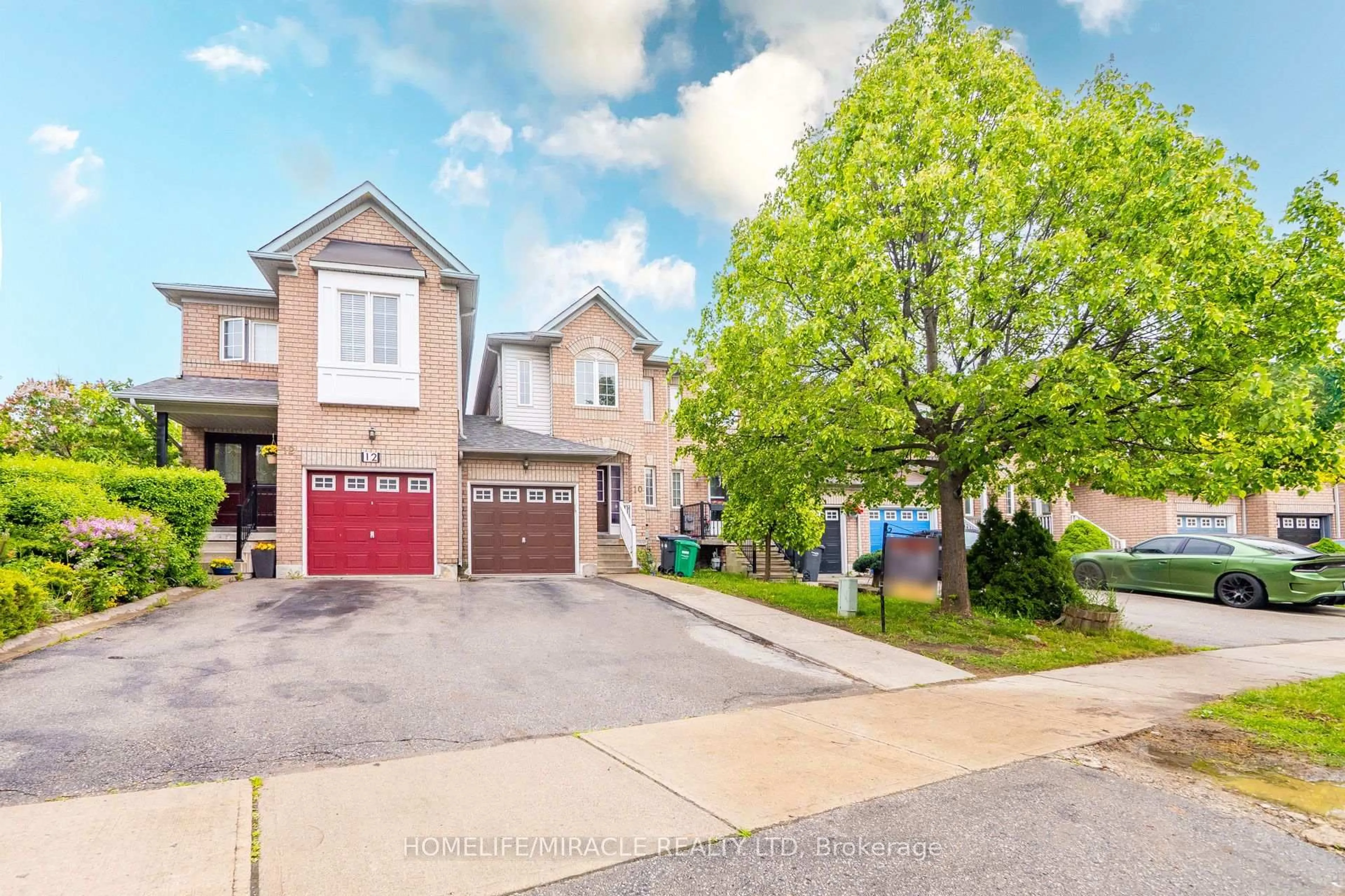 Unknown for 10 Thunderbird Tr, Brampton Ontario L6R 2T3