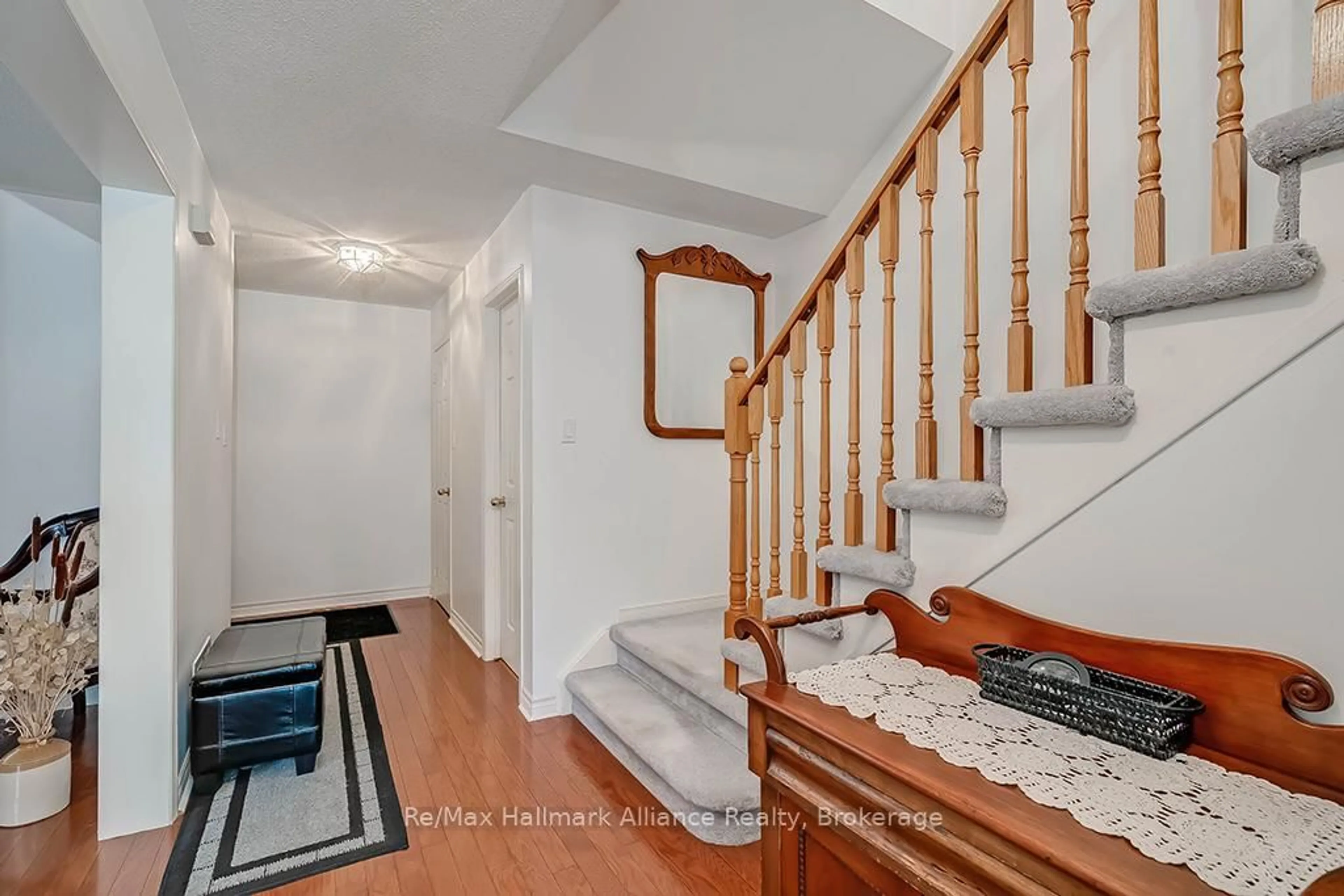 Unknown for 637 Fothergill Blvd, Burlington Ontario L7L 6E3