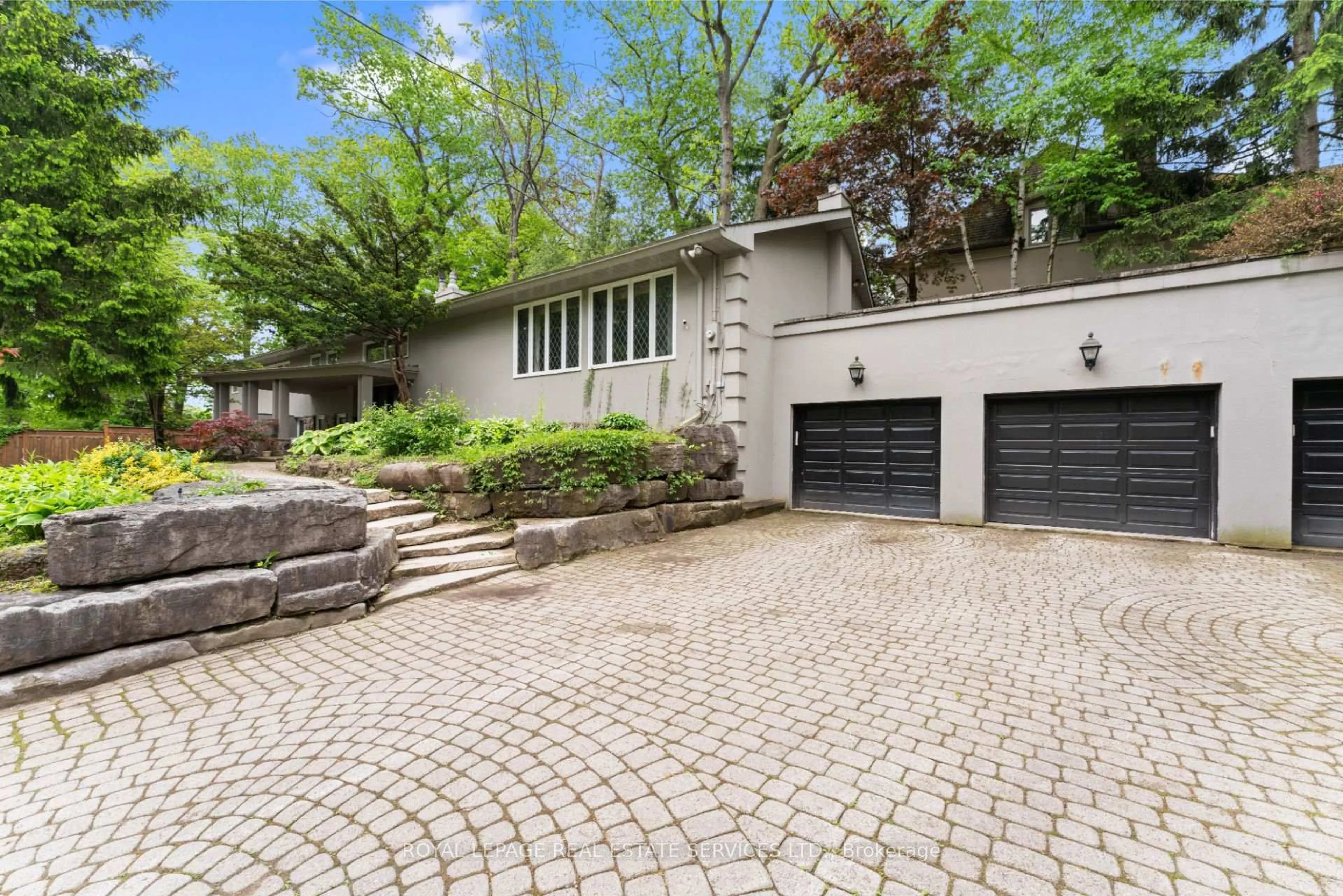 Unknown for 11 Ripplewood Rd, Toronto Ontario M9A 3H8