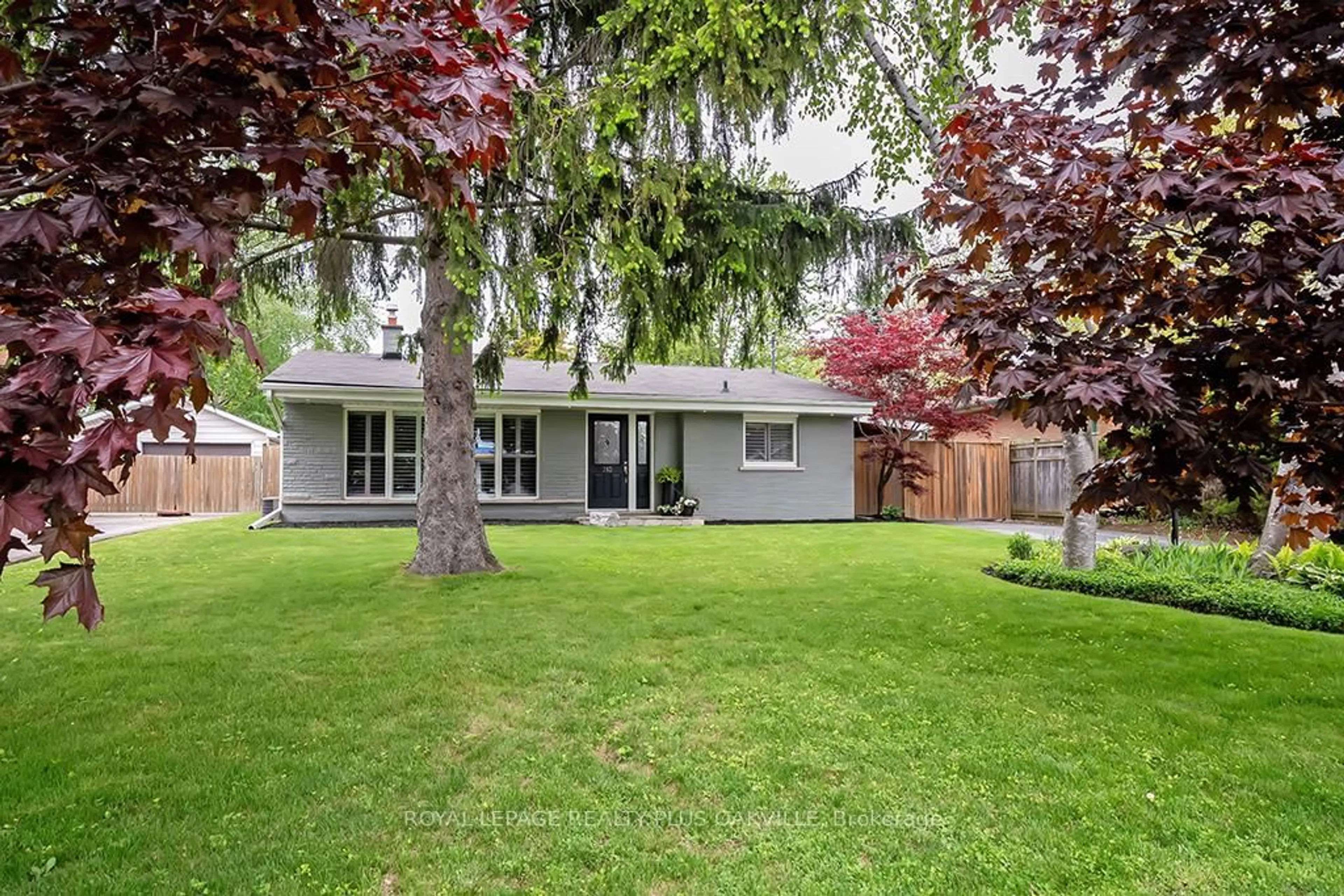 Unknown for 213 Mohawk Rd, Oakville Ontario L6L 2Z1