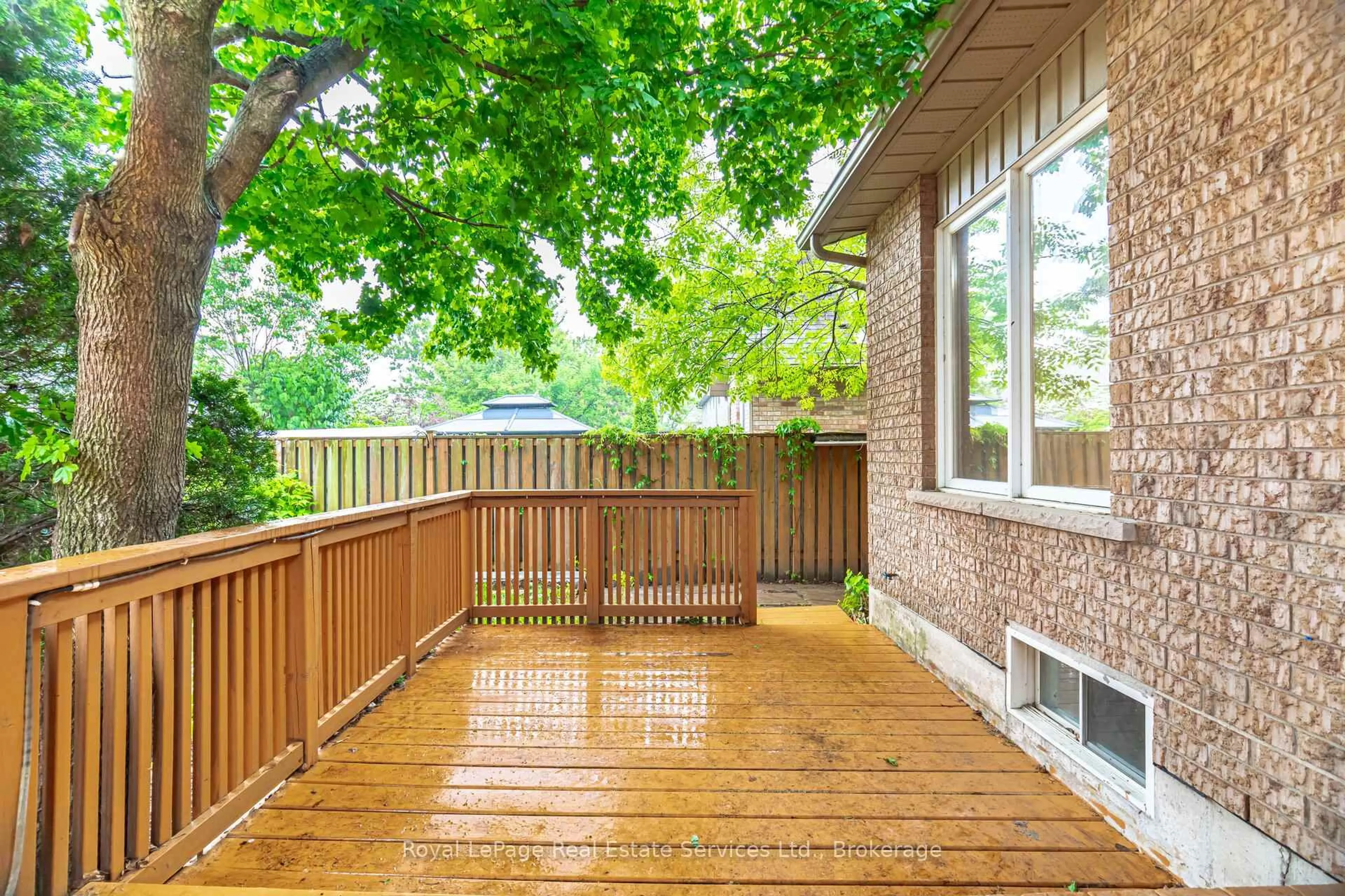 Patio, street for 1263 Walker's Line, Burlington Ontario L7M 4N8