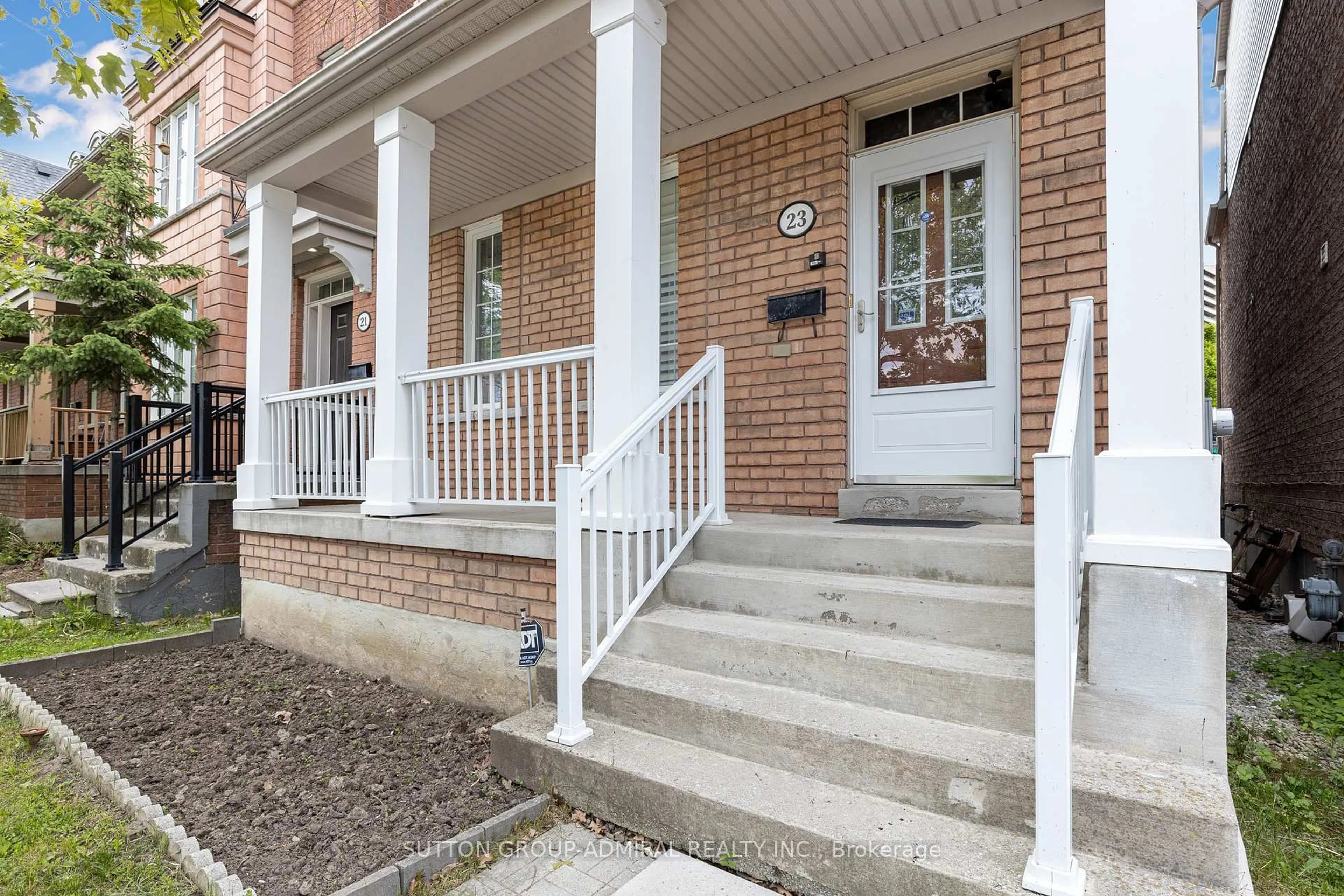 Unknown for 23 Delabo Dr, Toronto Ontario M3J 3S5