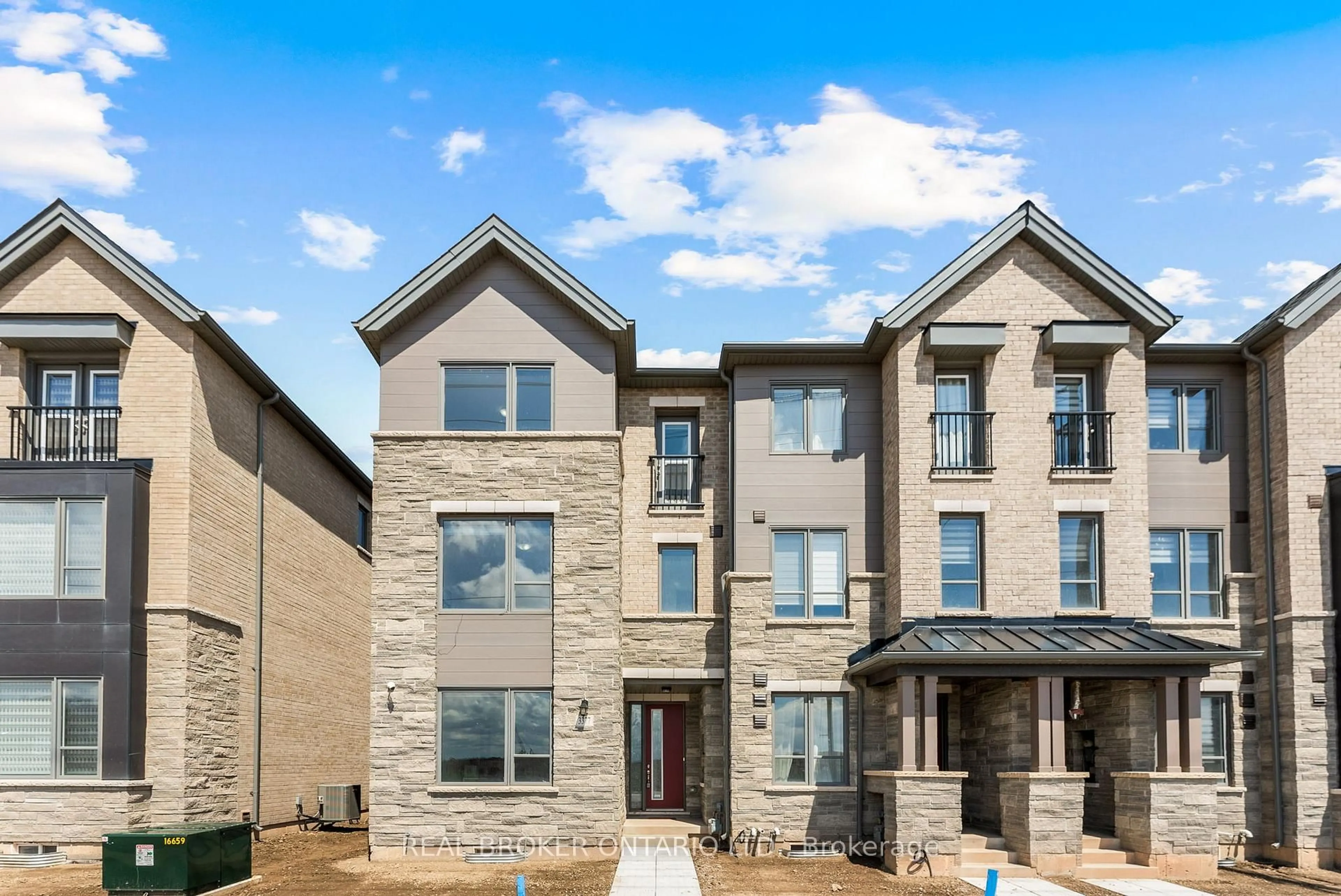 Home with brick exterior material, street for 3377 sixth Line, Oakville Ontario L6H 0Y7