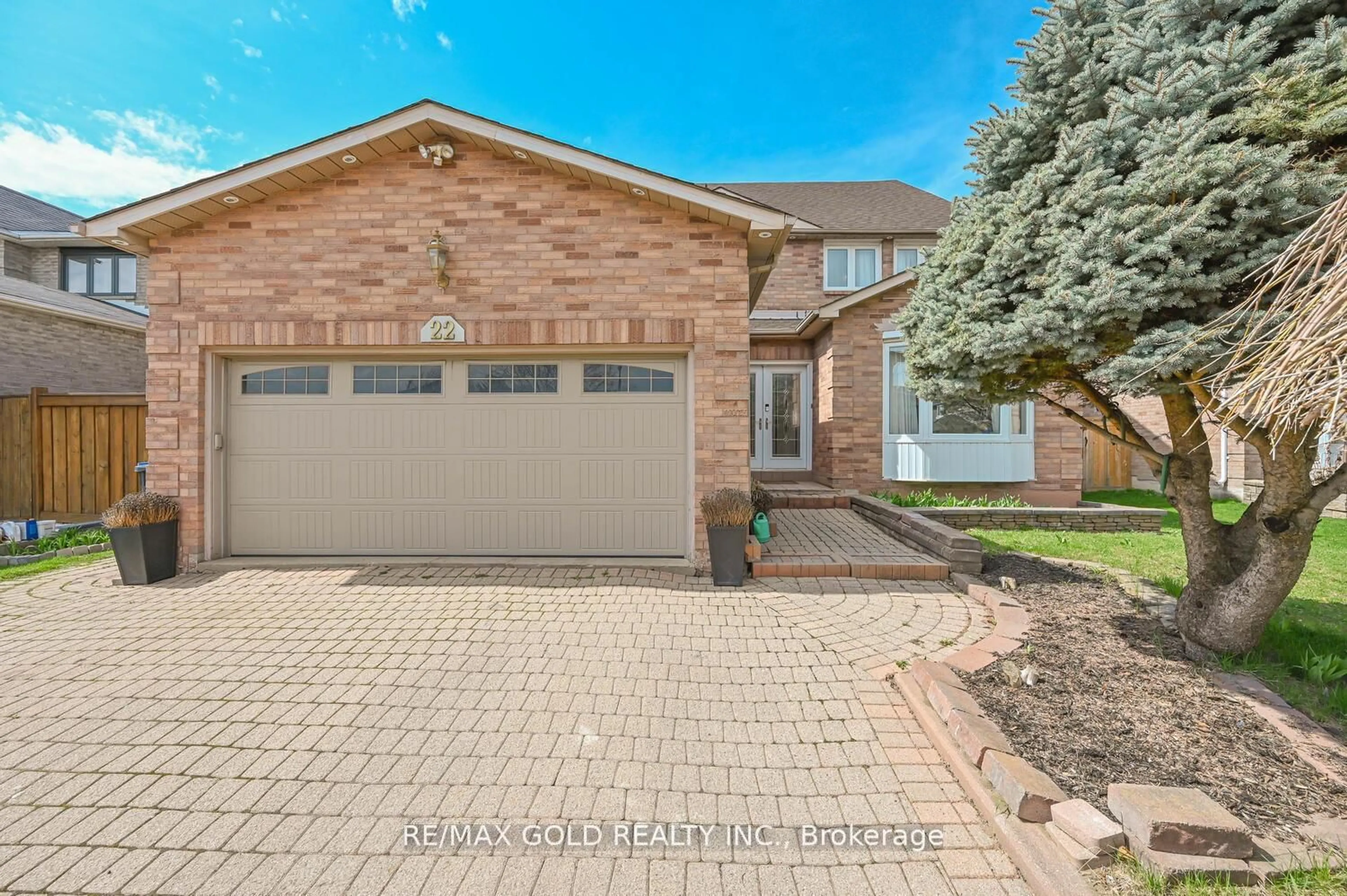 Home with brick exterior material, street for 22 Strangway Crt, Brampton Ontario L6Z 4L4