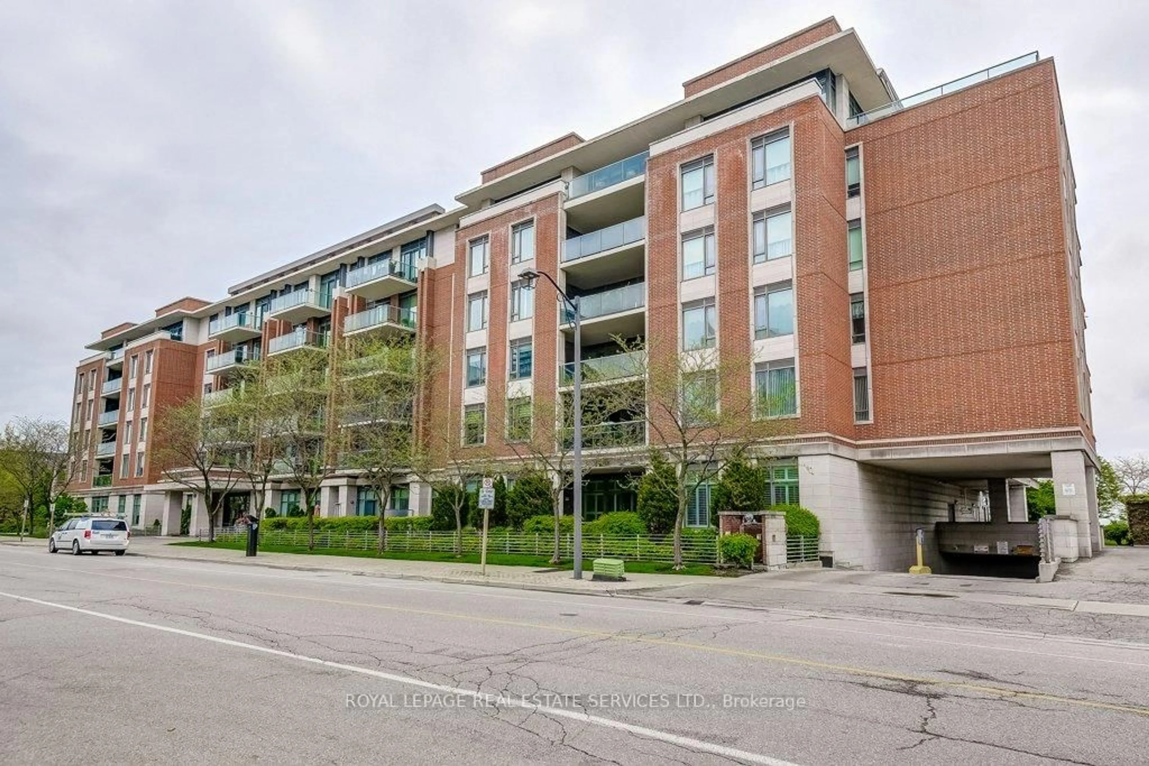 Unknown for 65 Port St #406, Mississauga Ontario L5G 4V3