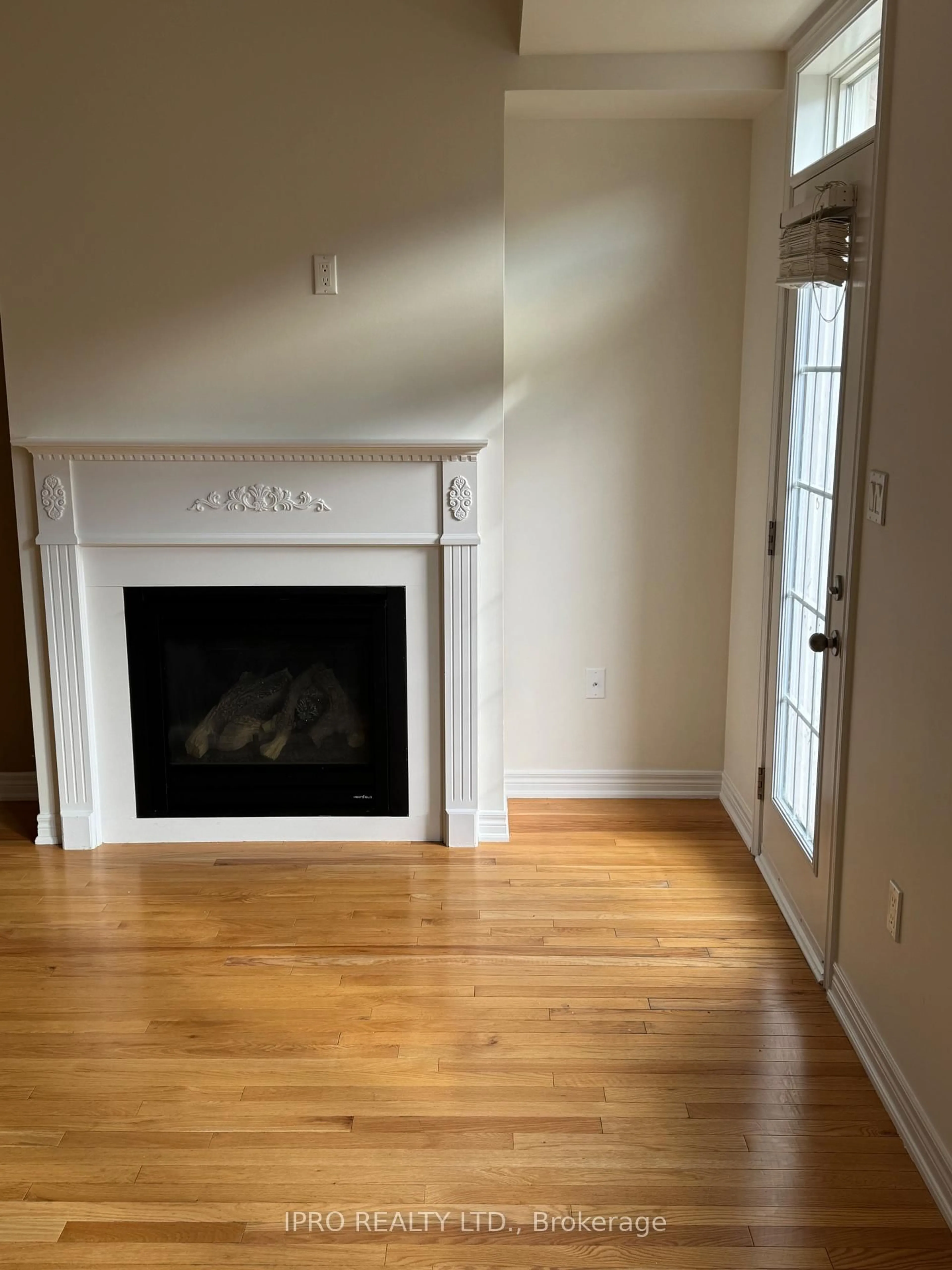 A pic of a room for 893 Transom Cres, Milton Ontario L9T 8K4
