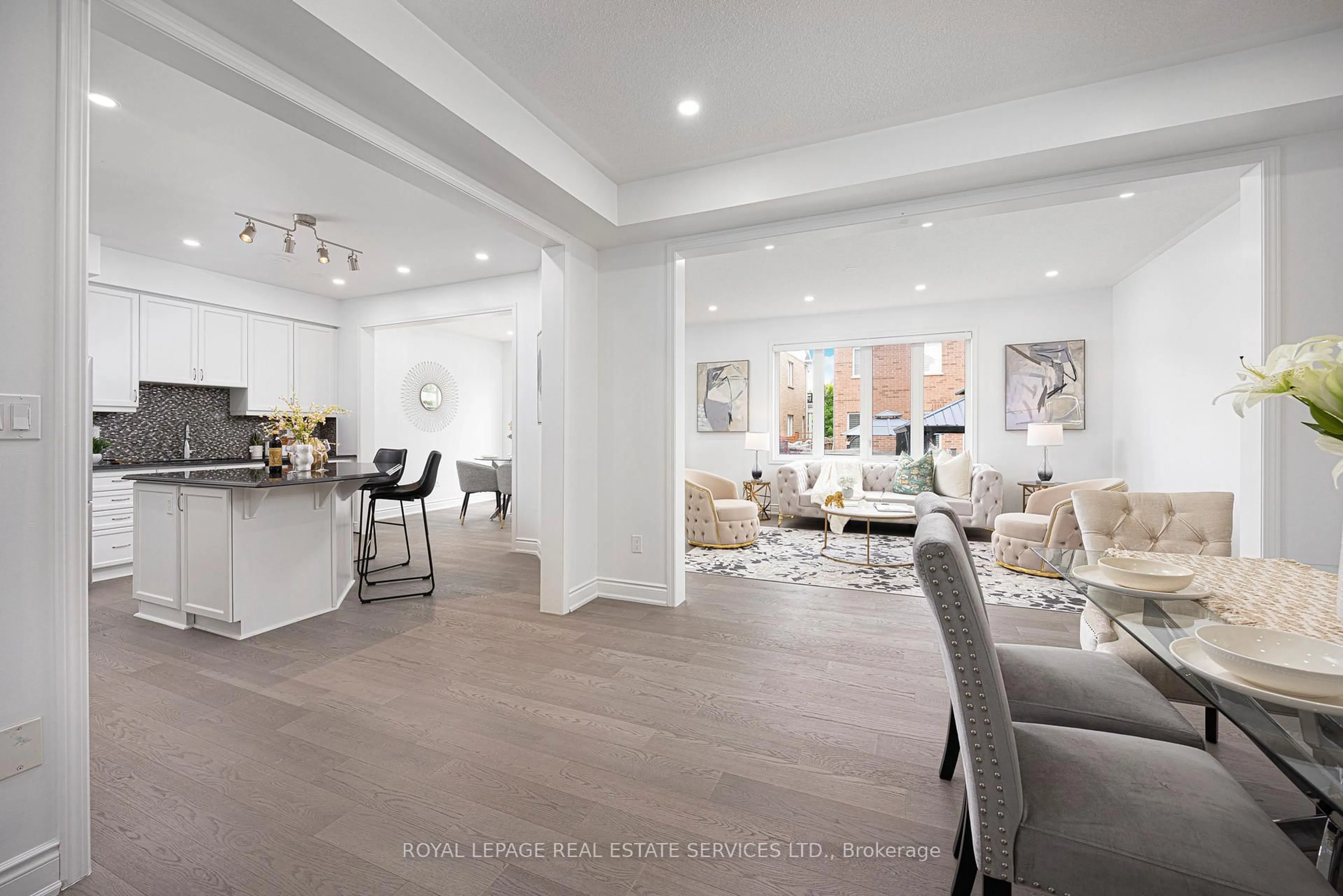 Open concept kitchen, ceramic/tile floor for 1605 Copeland Circ, Milton Ontario L9T 8Y1