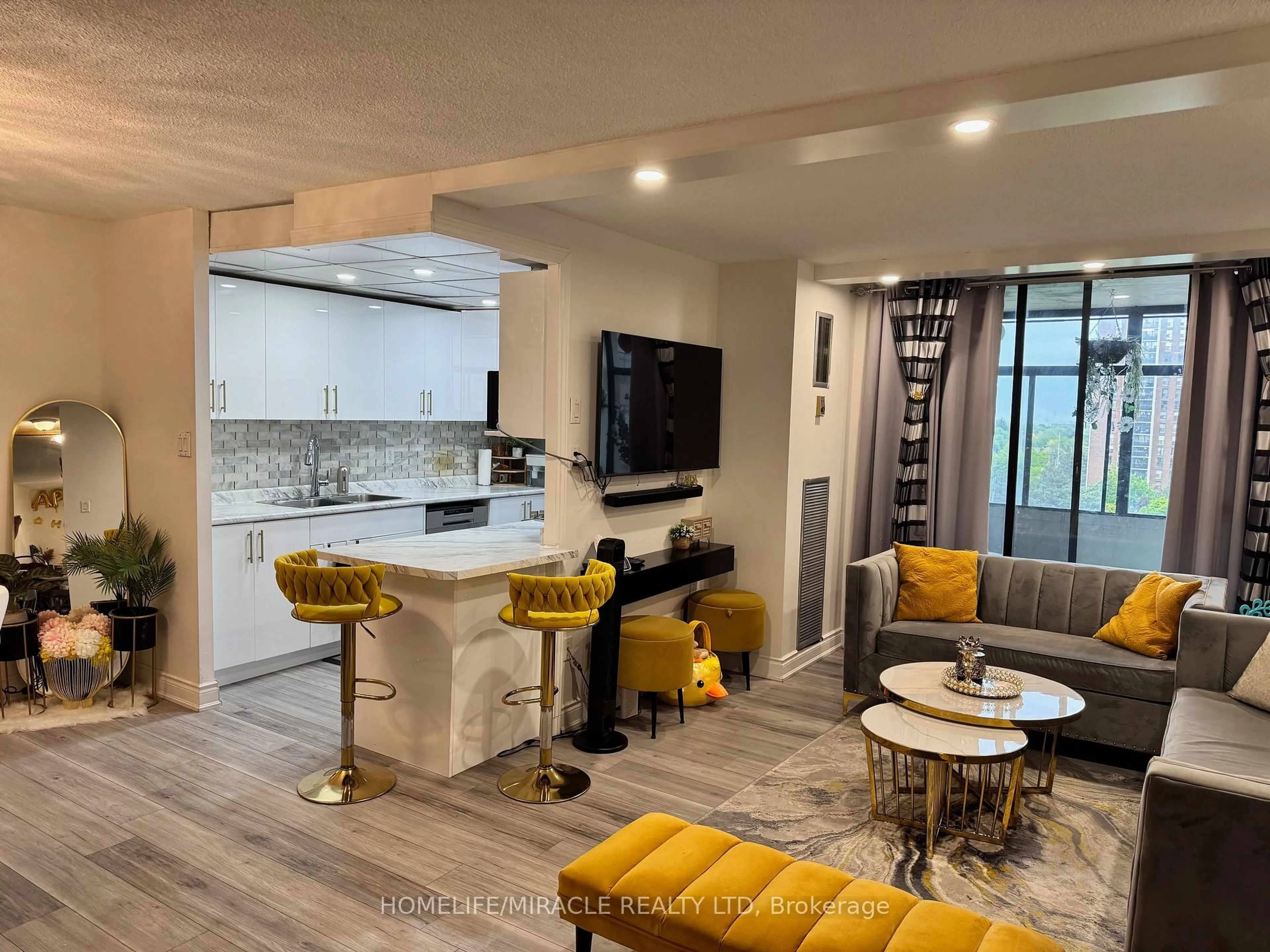 Unknown for 25 Kensington Rd #809, Brampton Ontario L6T 3W8